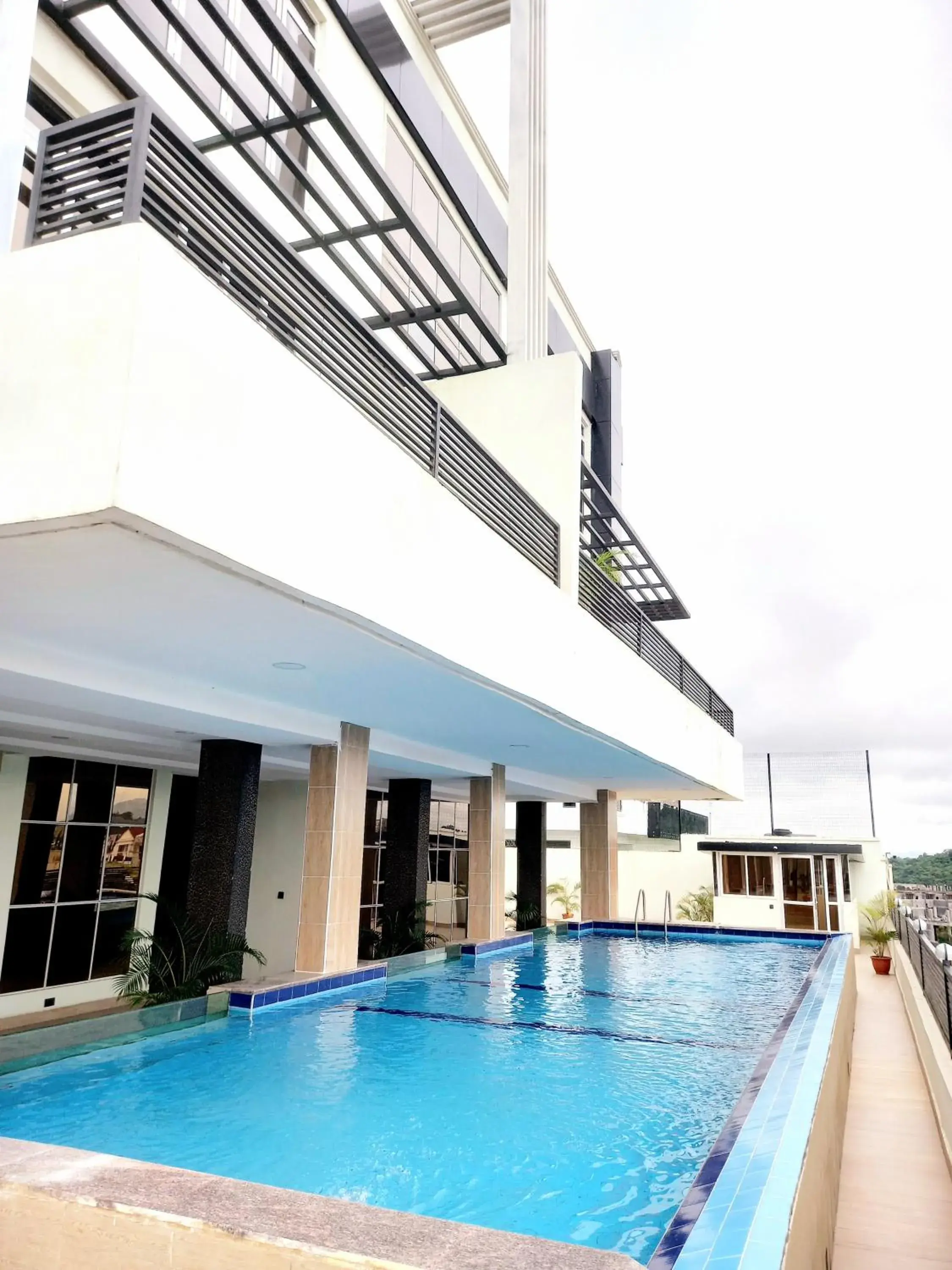 Swimming pool in Aveon Hotel Swimming pool in Aveon Hotel