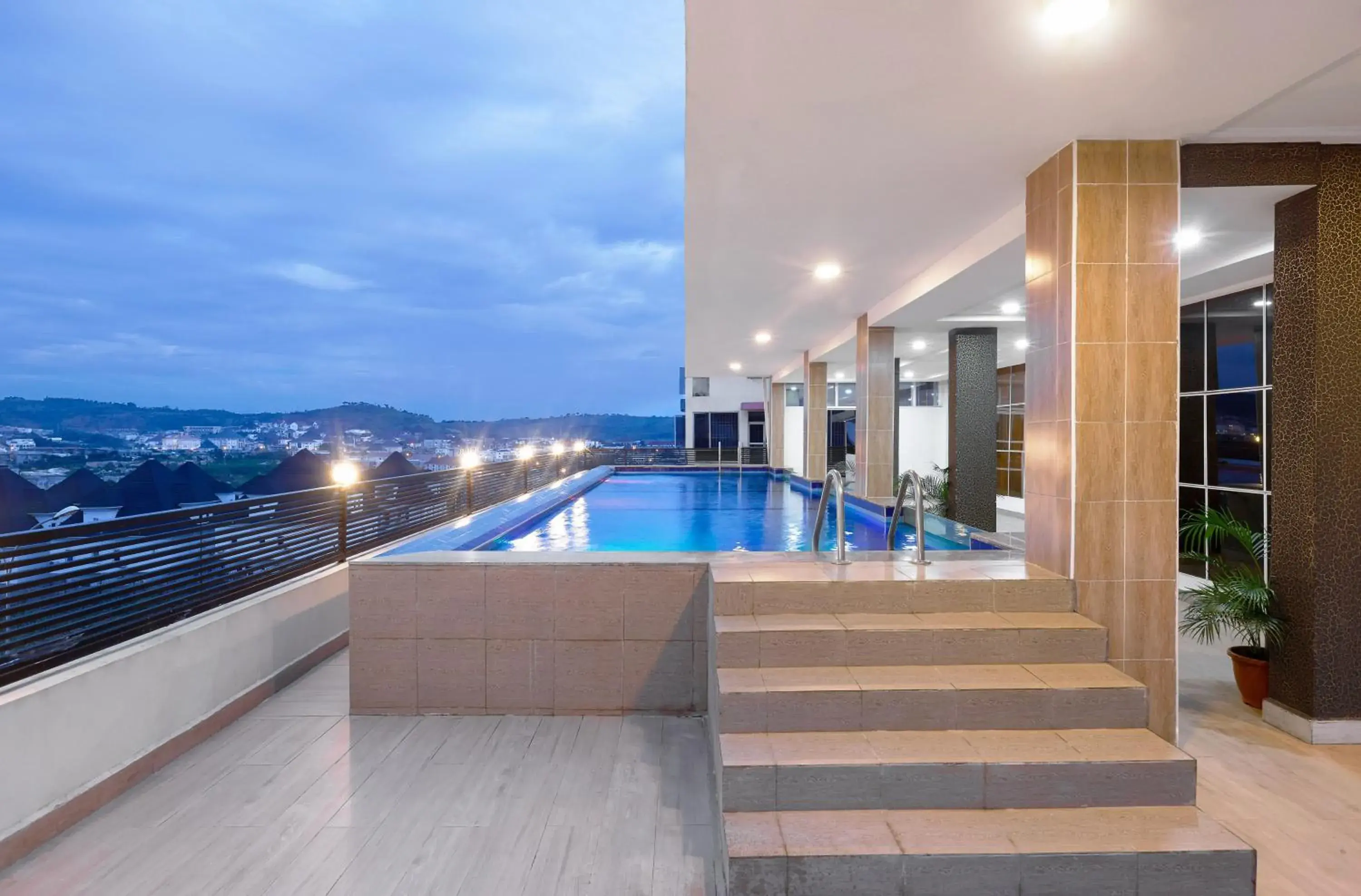 Swimming pool in Aveon Hotel Swimming pool in Aveon Hotel