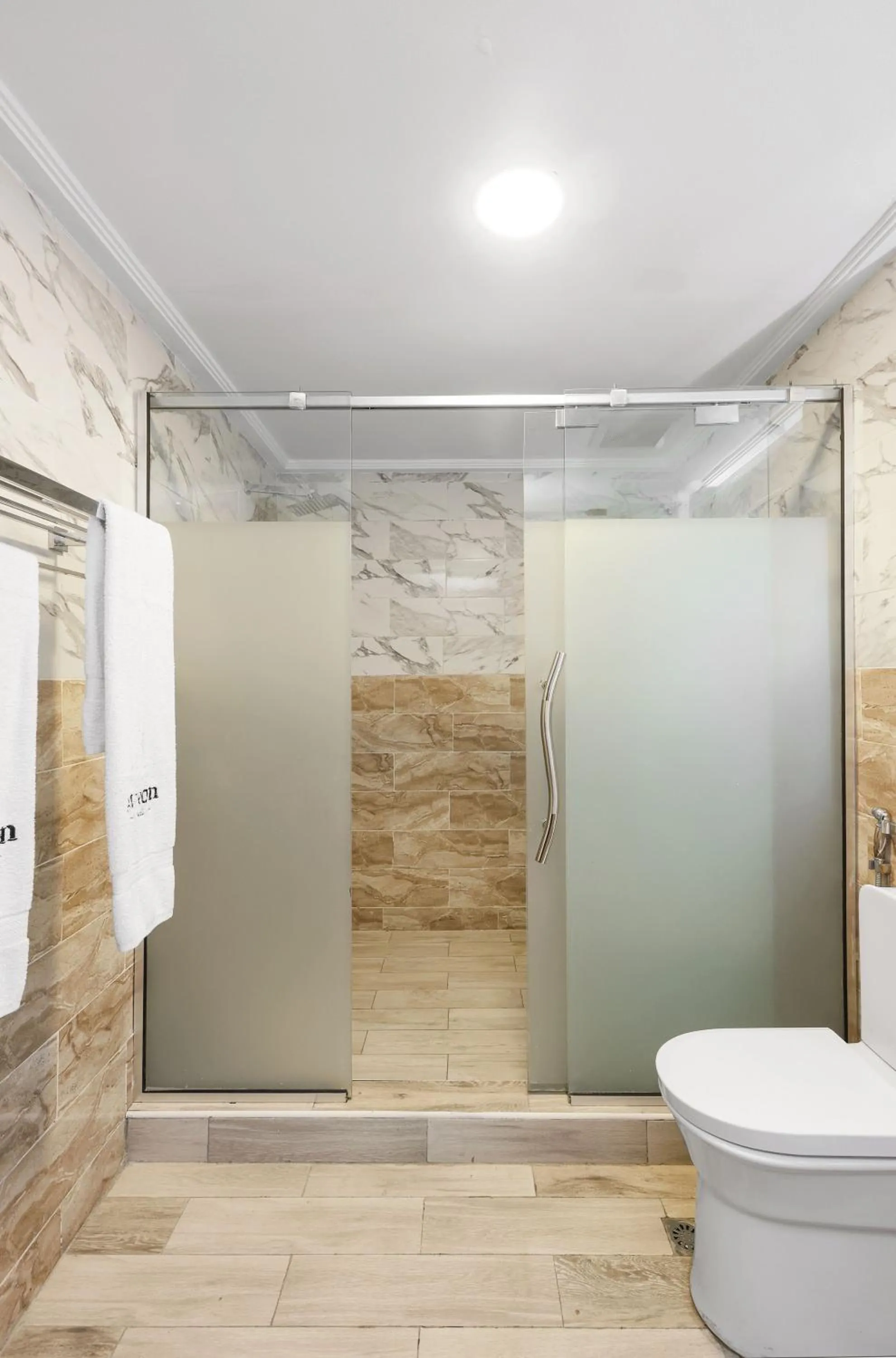 Bathroom in Aveon Hotel