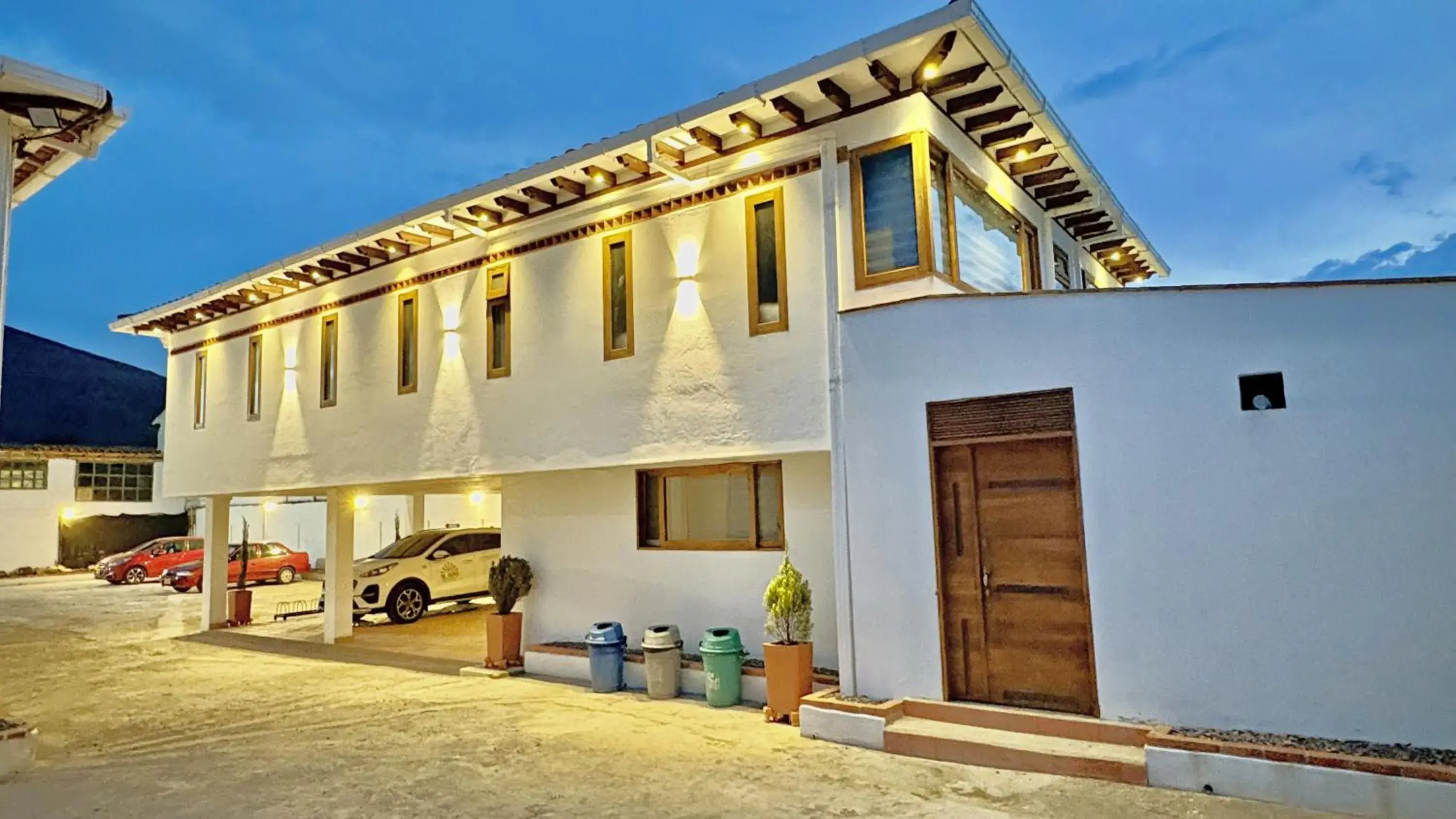 Three-Bedroom Apartment with Mountain View in Hotel Boutique & Spa - VDL Colonial Three-Bedroom Apartment with Mountain View in Hotel Boutique & Spa - VDL Colonial