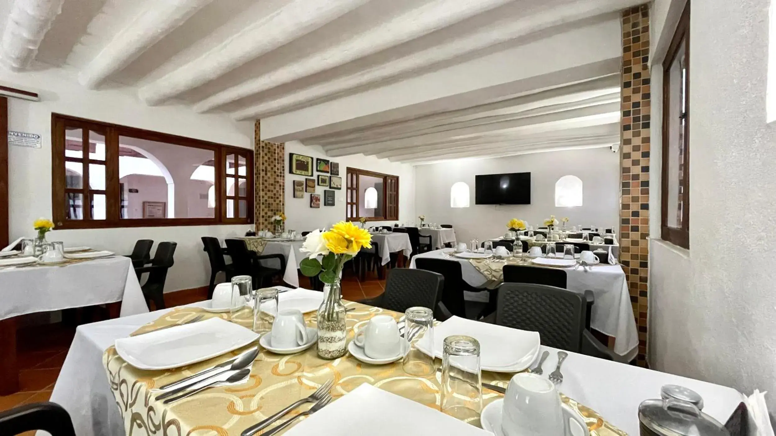 Restaurant/places to eat in Hotel Boutique & Spa - VDL Colonial Restaurant/places to eat in Hotel Boutique & Spa - VDL Colonial