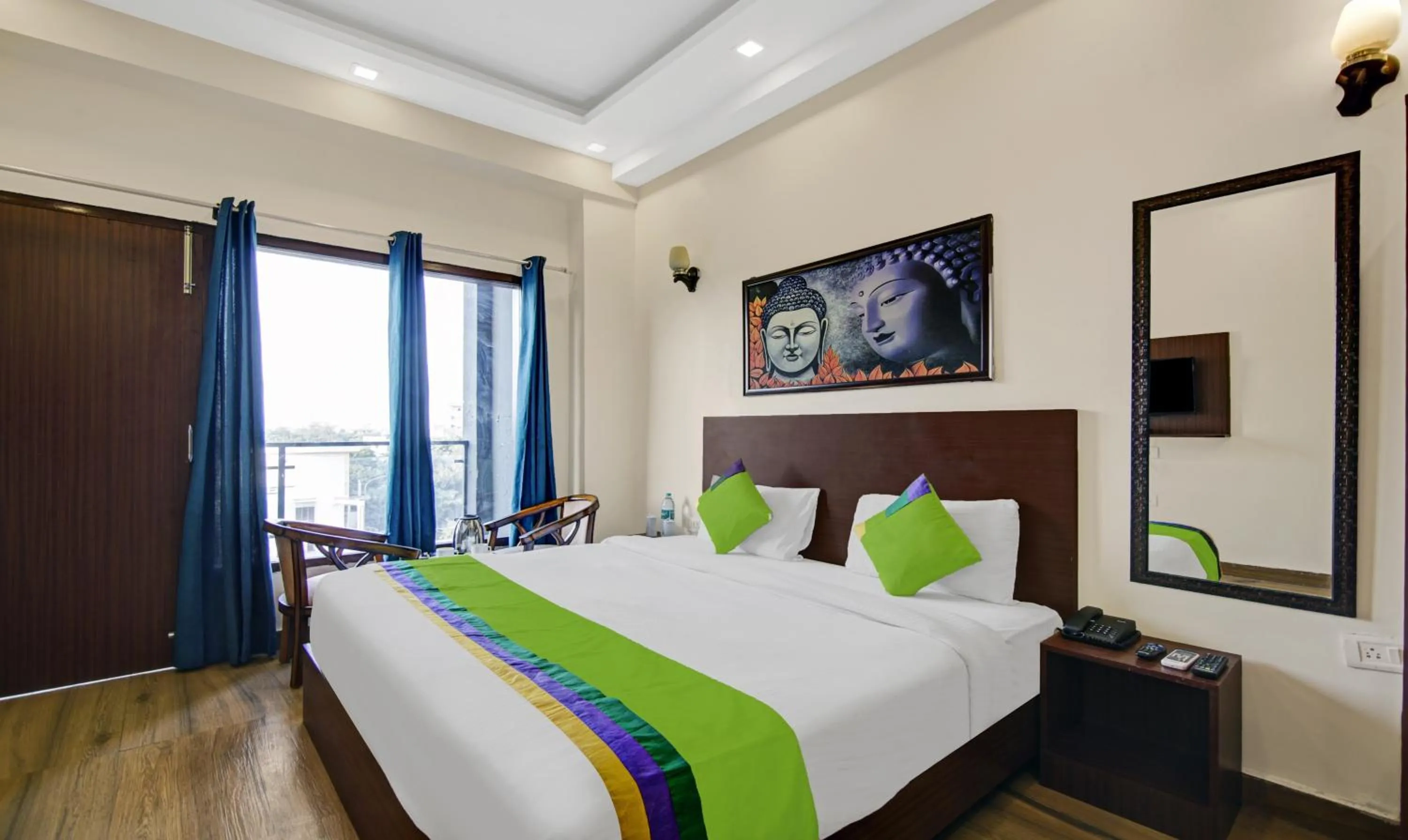 Bedroom in Treebo Noida Grand