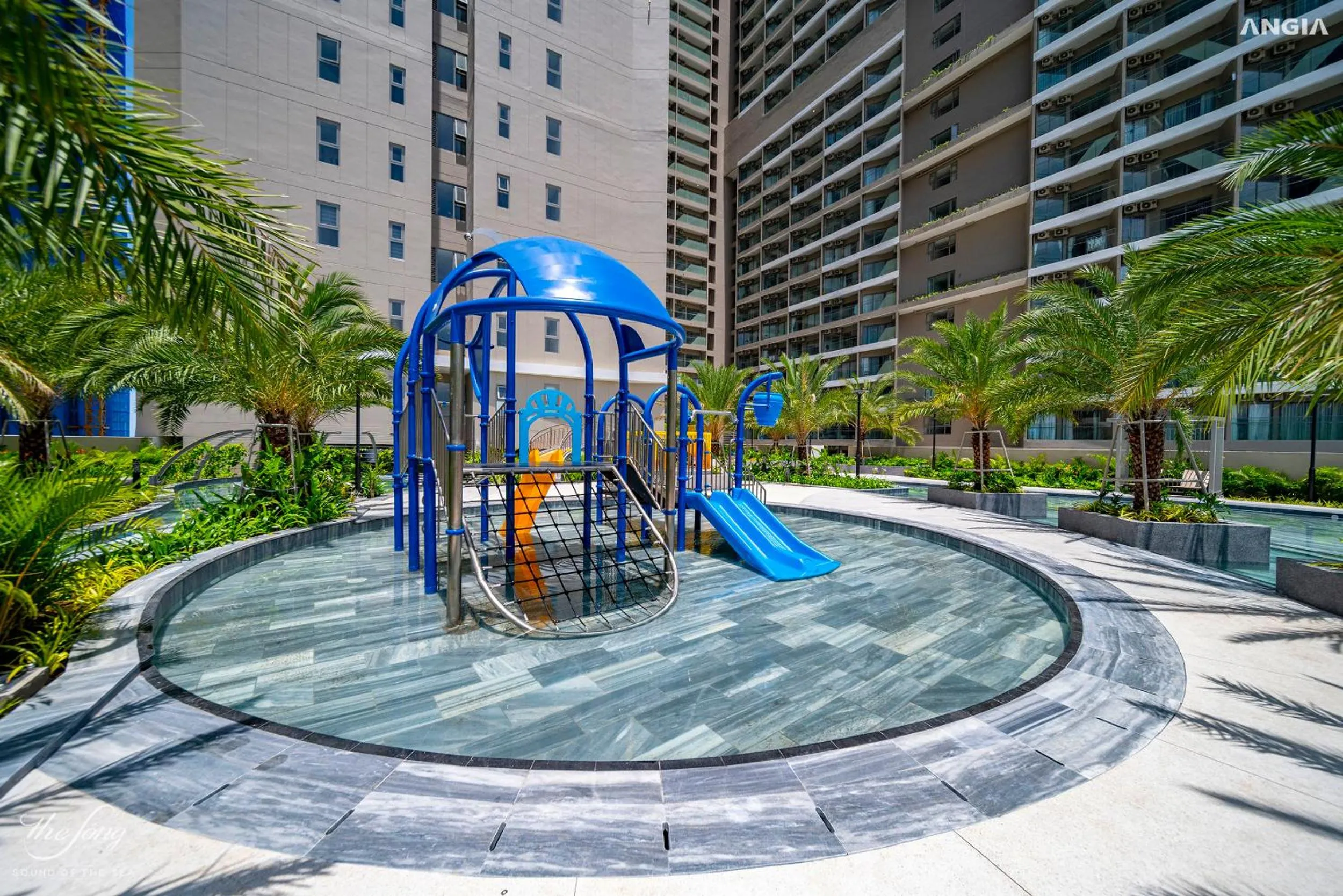 Swimming pool in THE SÓNG CONDOTEL APARTMENT VŨNG TÀU