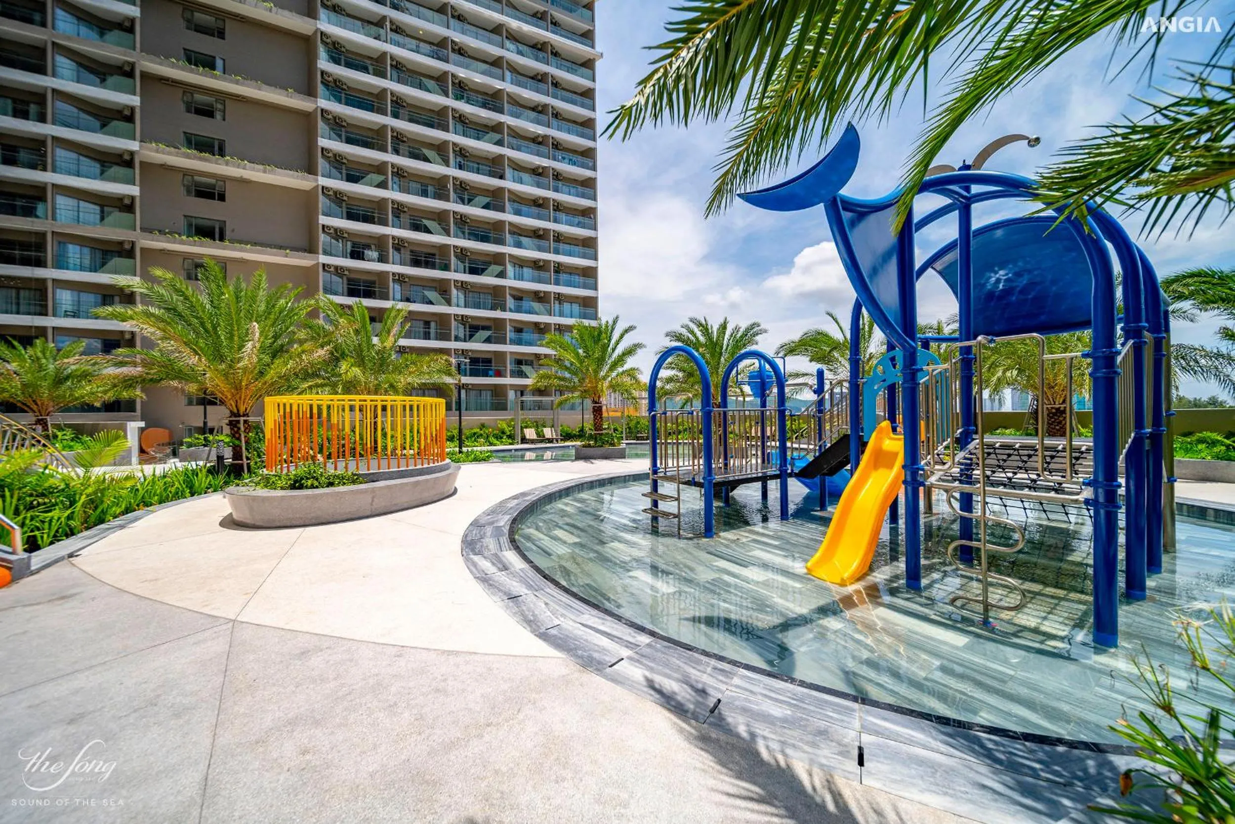 Swimming pool in THE SÓNG CONDOTEL APARTMENT VŨNG TÀU