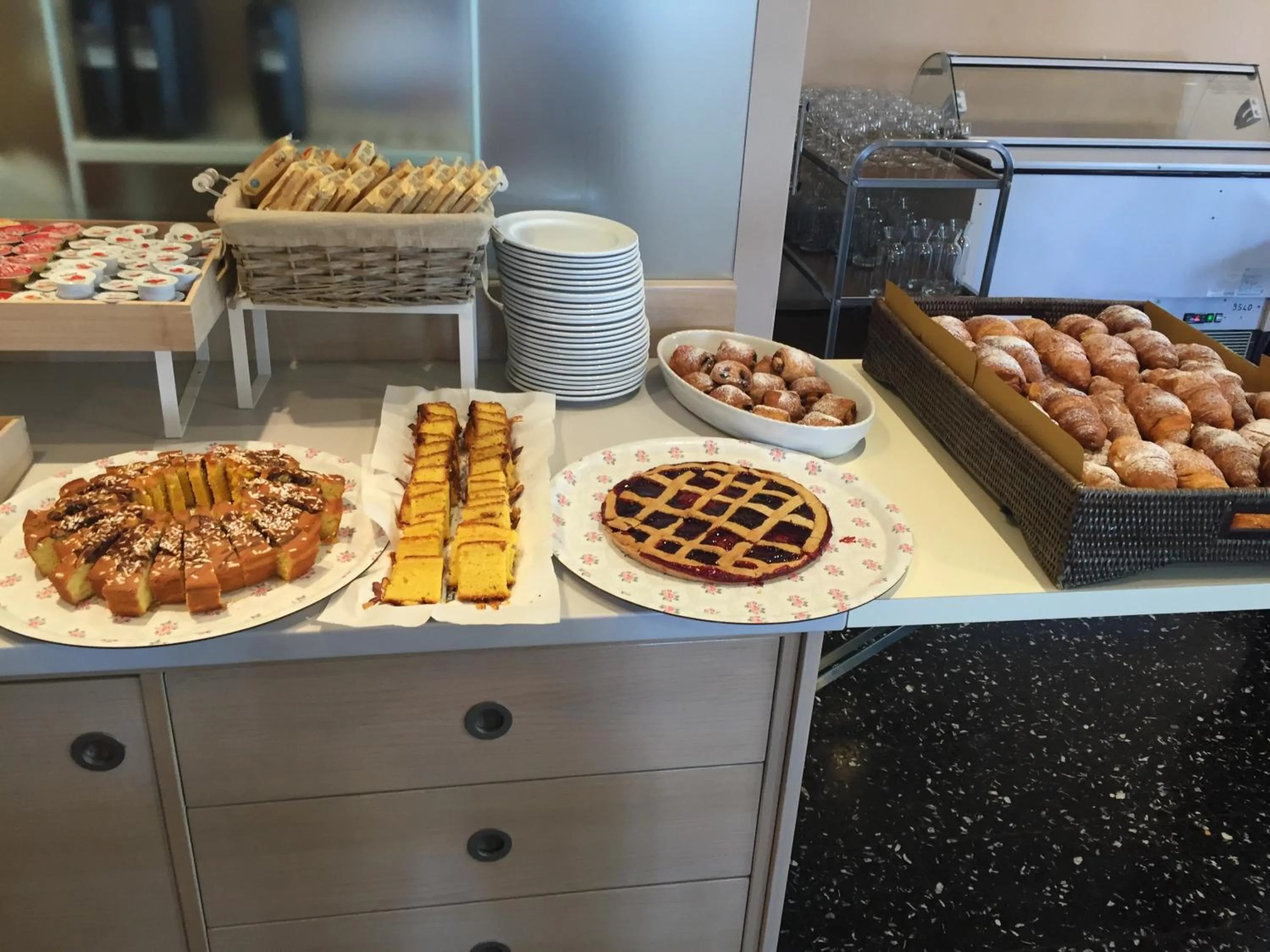 Buffet breakfast in Hotel Boston