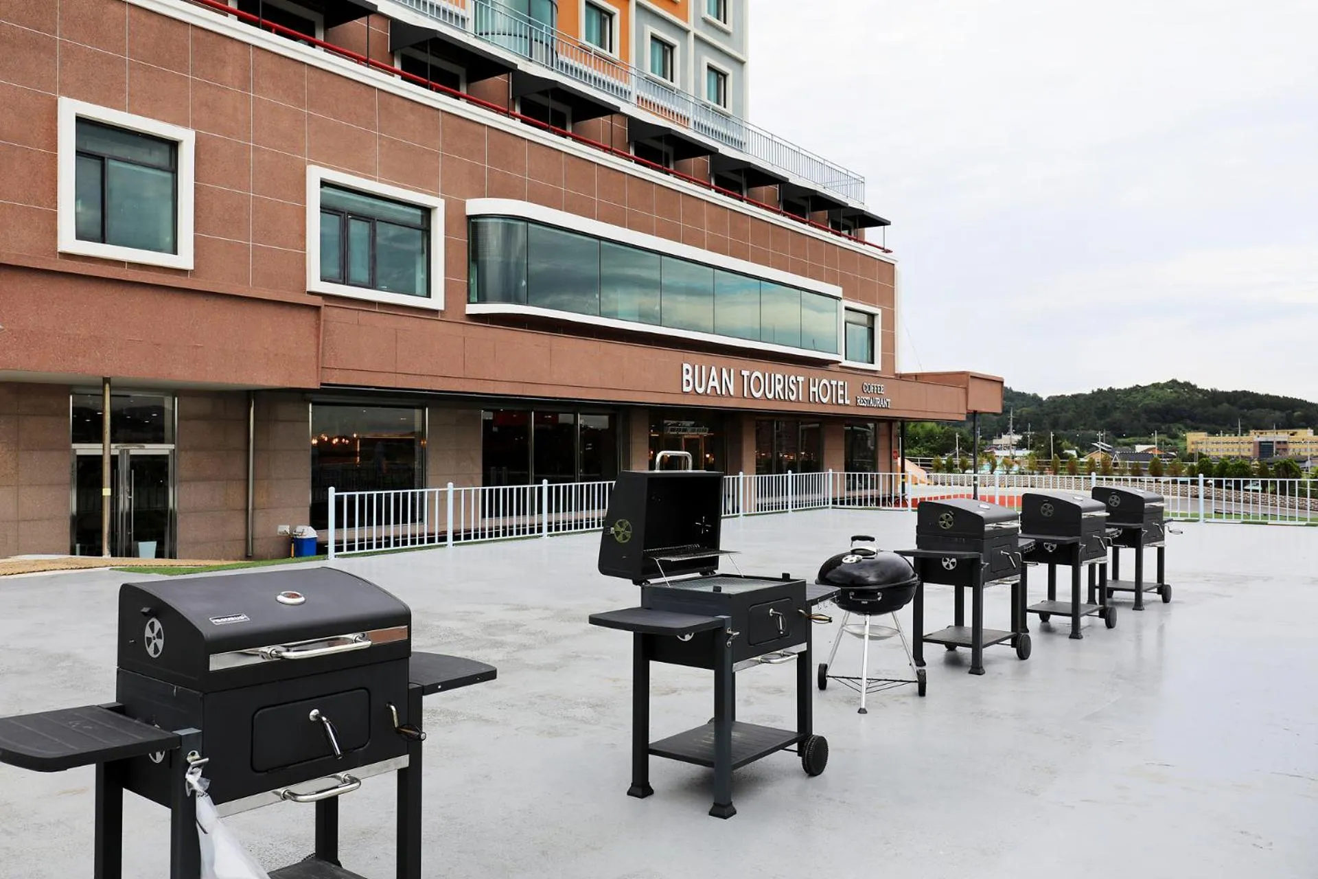 BBQ facilities in Buan Tourist Hotel