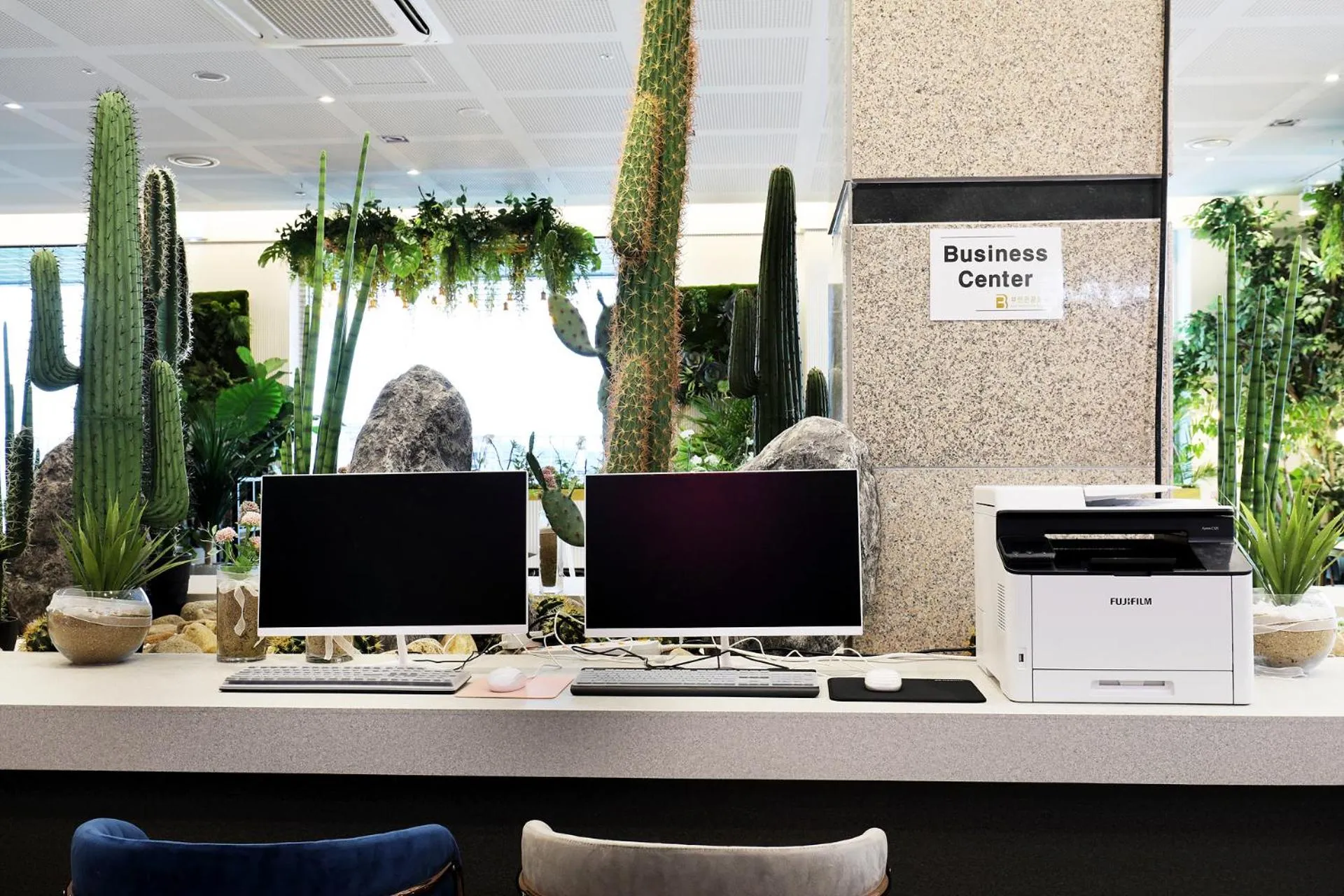 Business facilities in Buan Tourist Hotel