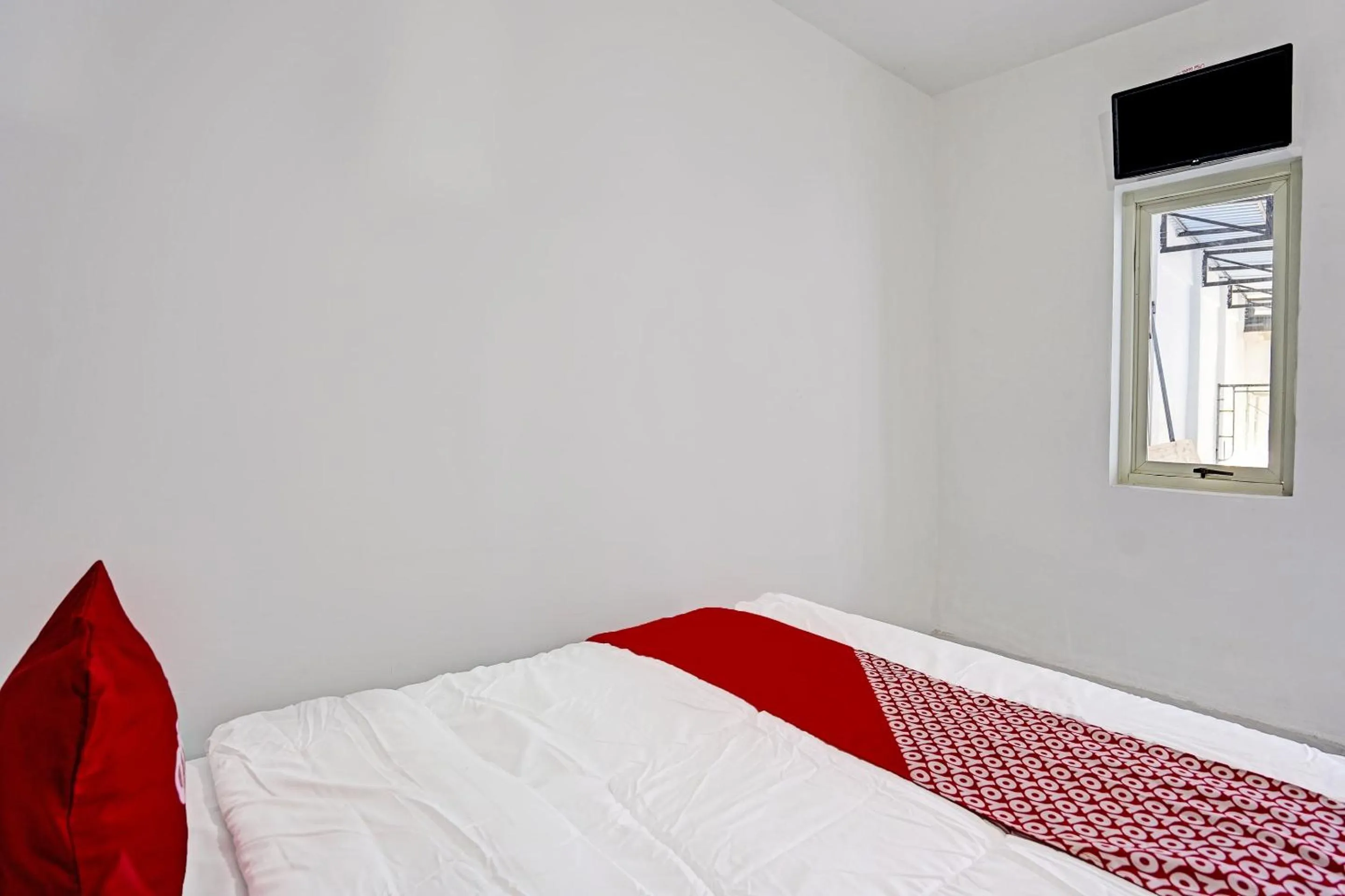 Bedroom, Bed in OYO LIFE 91594 Bungah Residence Syariah