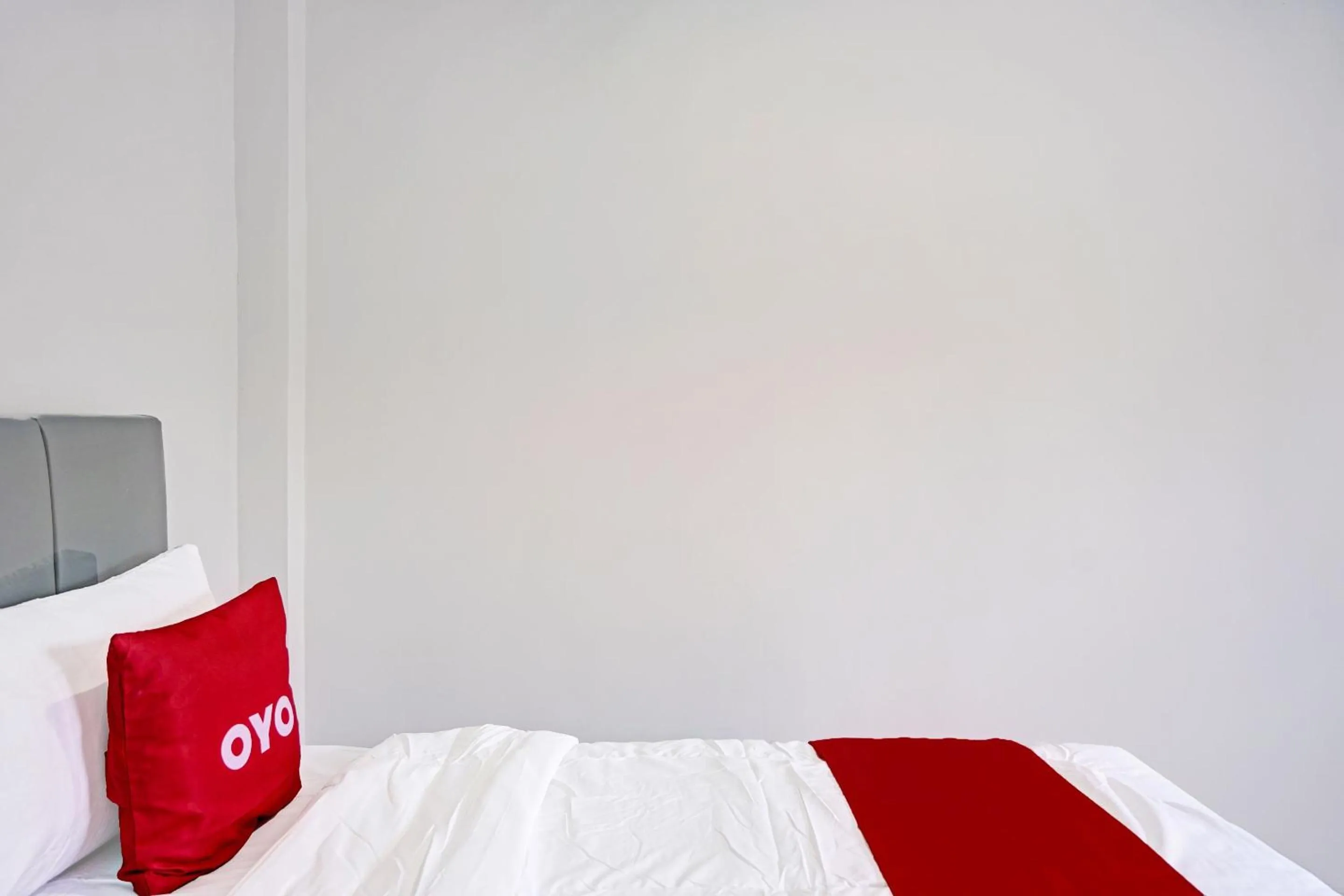 Bedroom, Bed in OYO LIFE 91594 Bungah Residence Syariah