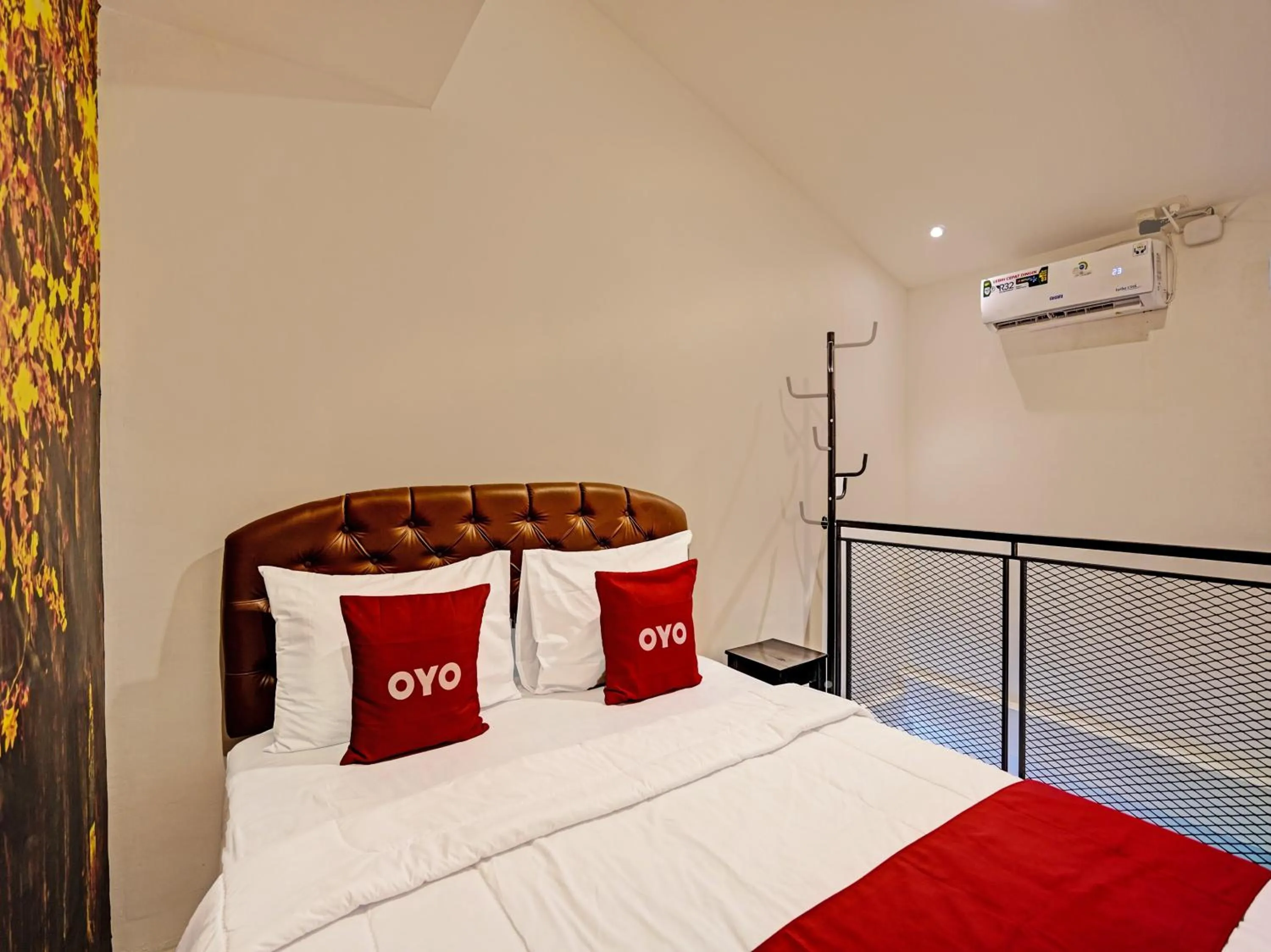 Bedroom, Bed in Hotel O Nawangwulan