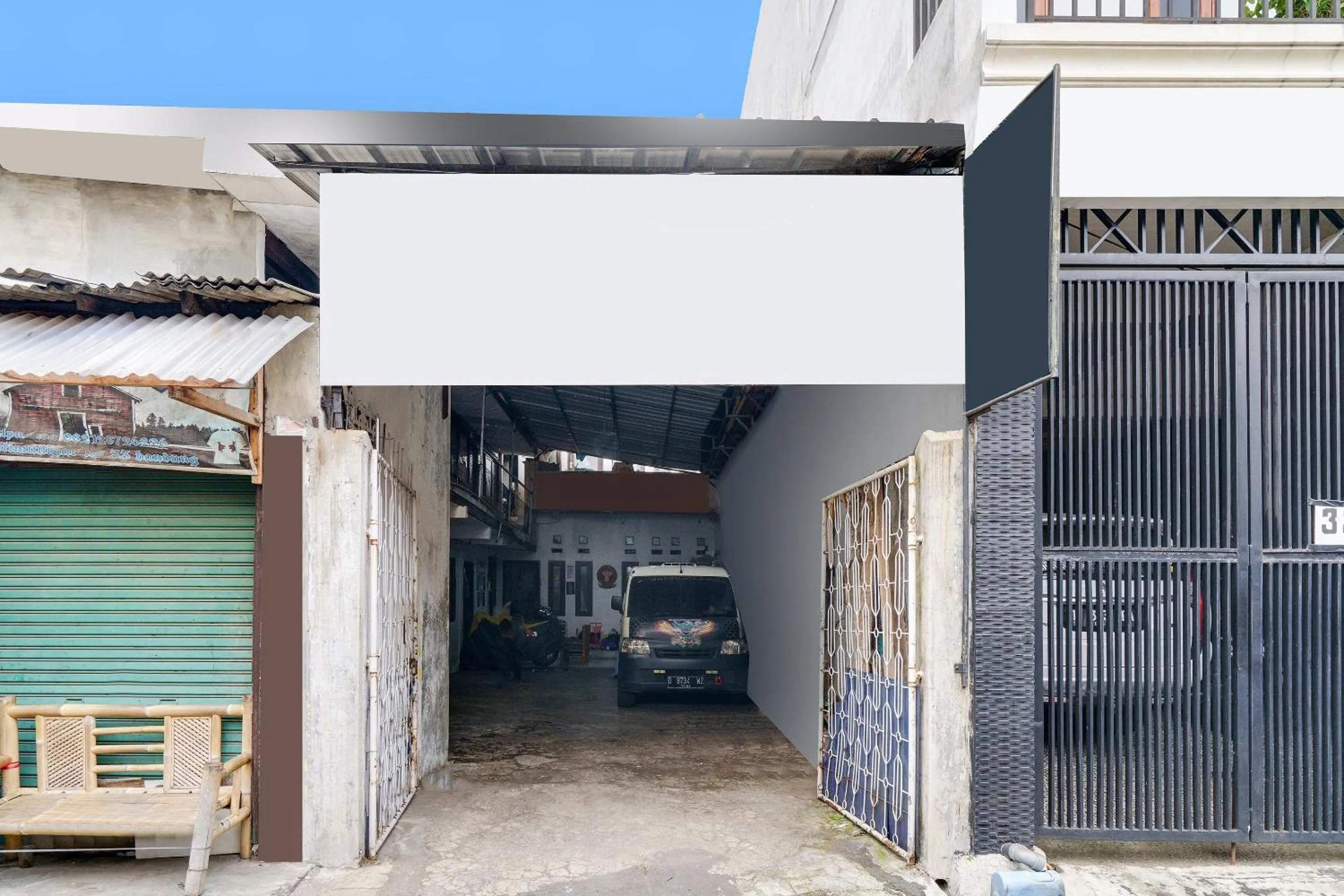 Facade/entrance in SPOT ON 91609 Pondok Mill's Syariah