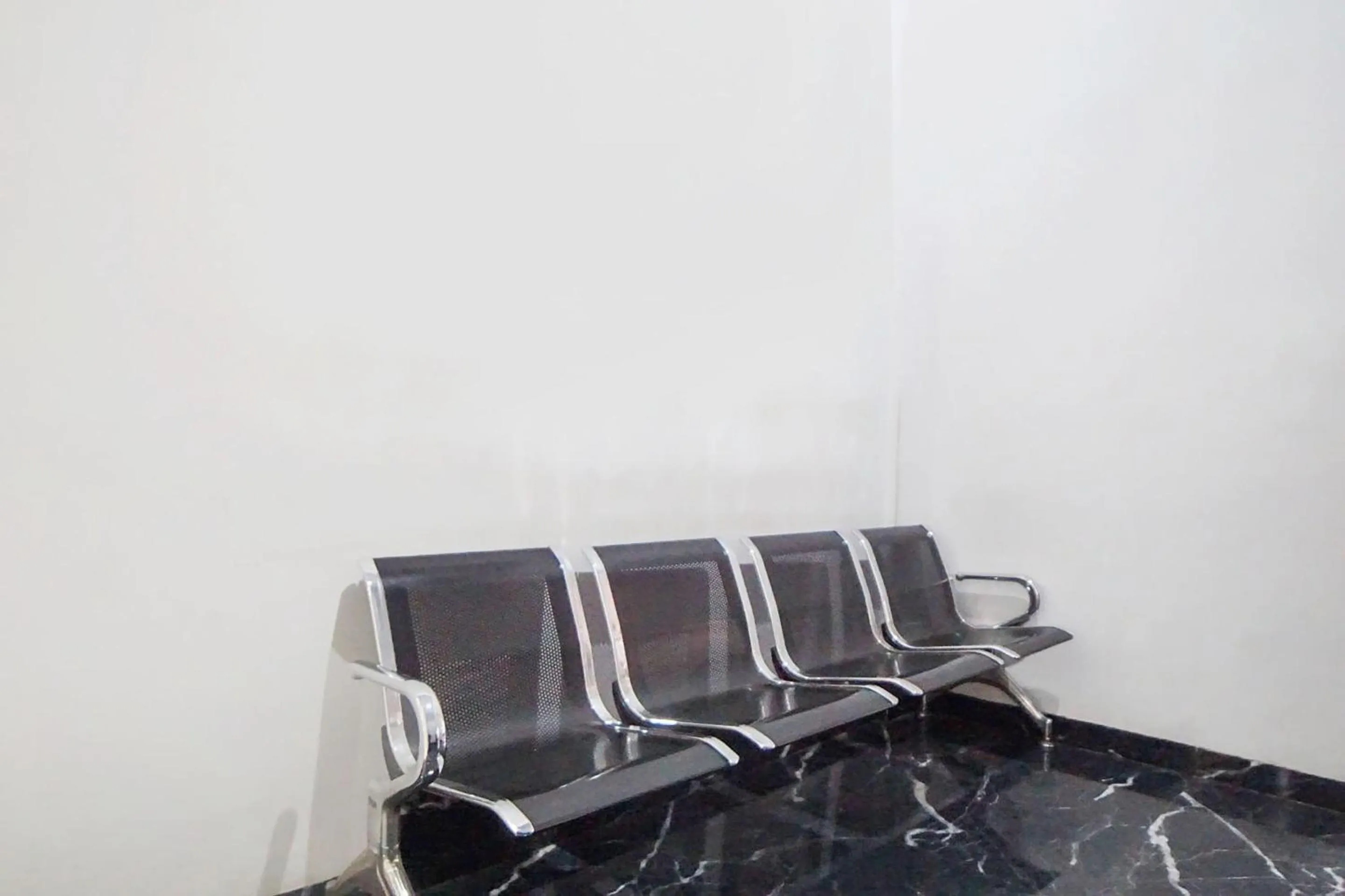 Lobby or reception in Hotel O Wika Wiki Homestay