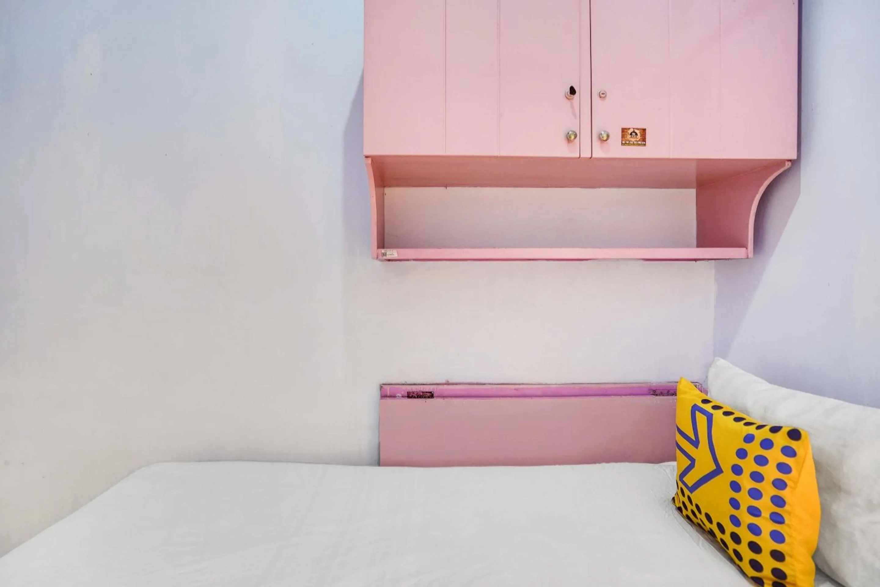 Bedroom in OYO Life 91626 Rr Kost Putri Syariah