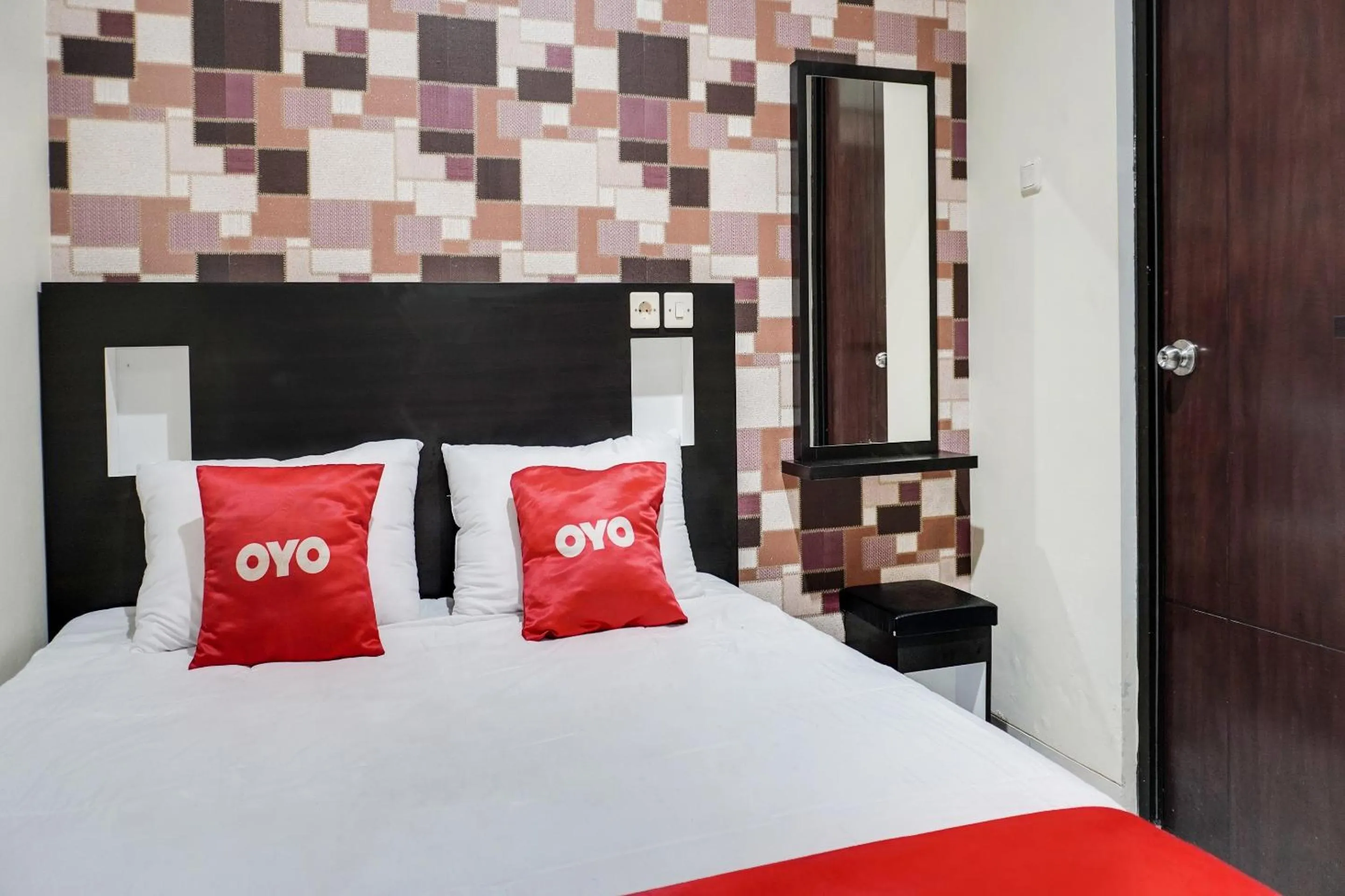 Bedroom, Bed in OYO 91646 fio colombus residence