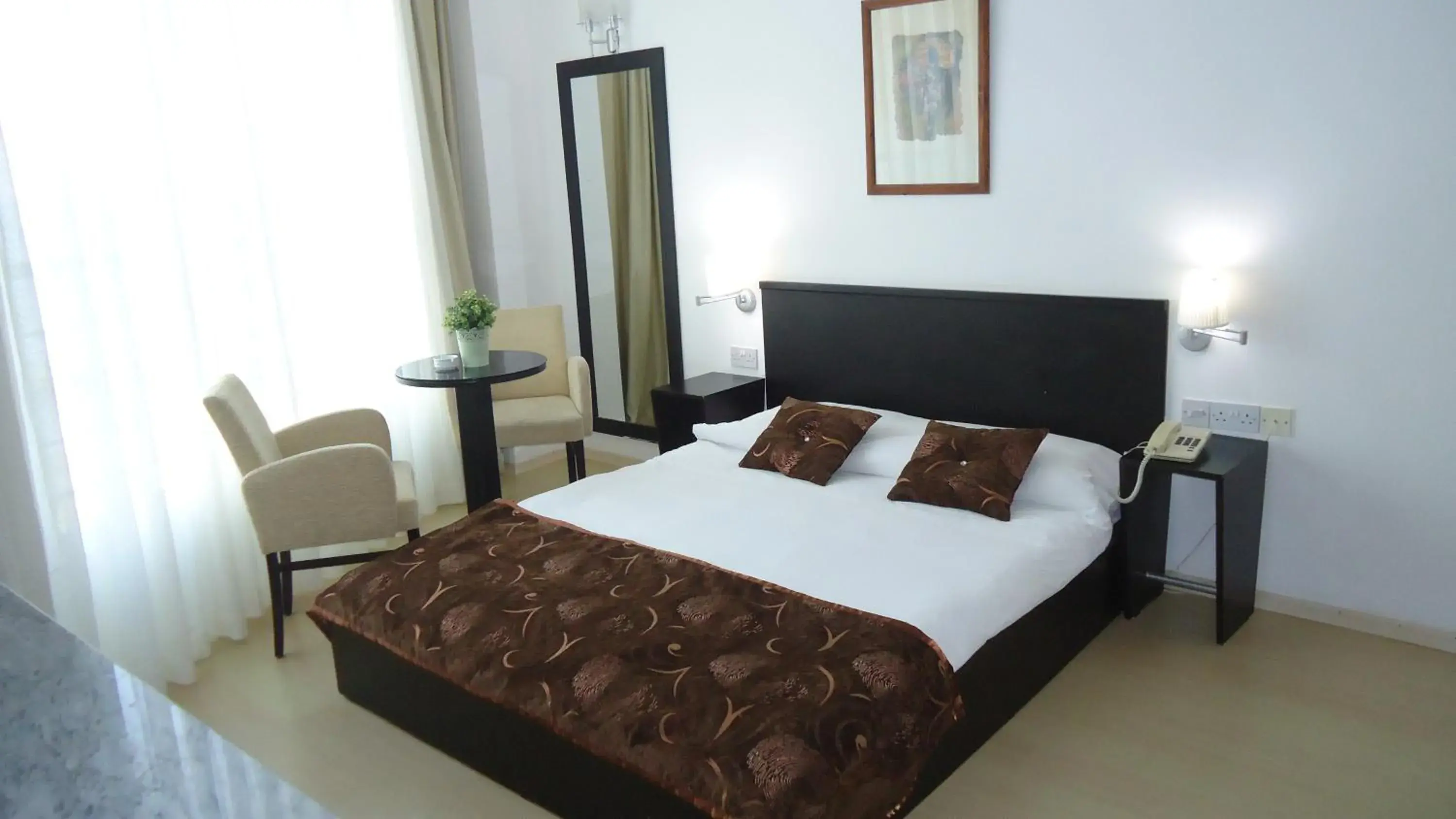 Suite in Sunport Hotel Suite in Sunport Hotel
