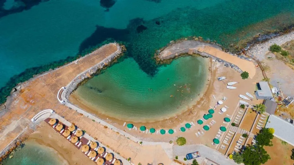 Beach in Sunport Hotel