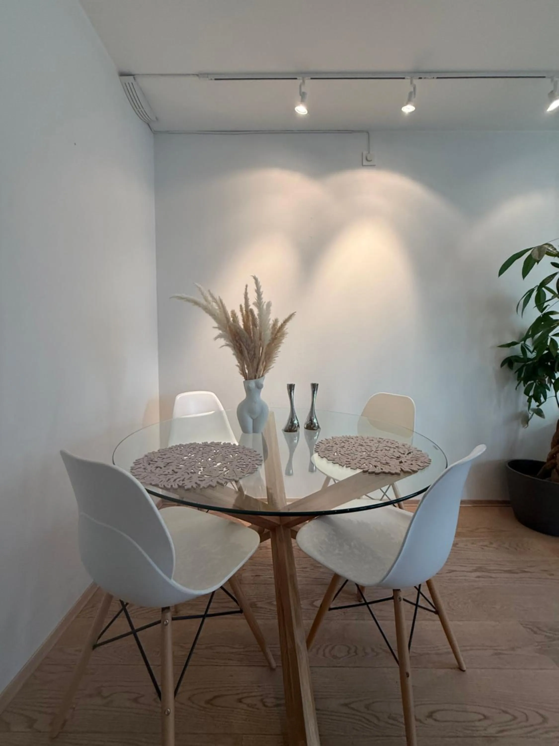 Bright & exclusive 1BR in Prime Location, located on water in Oslo center with see view to Oslo fjord