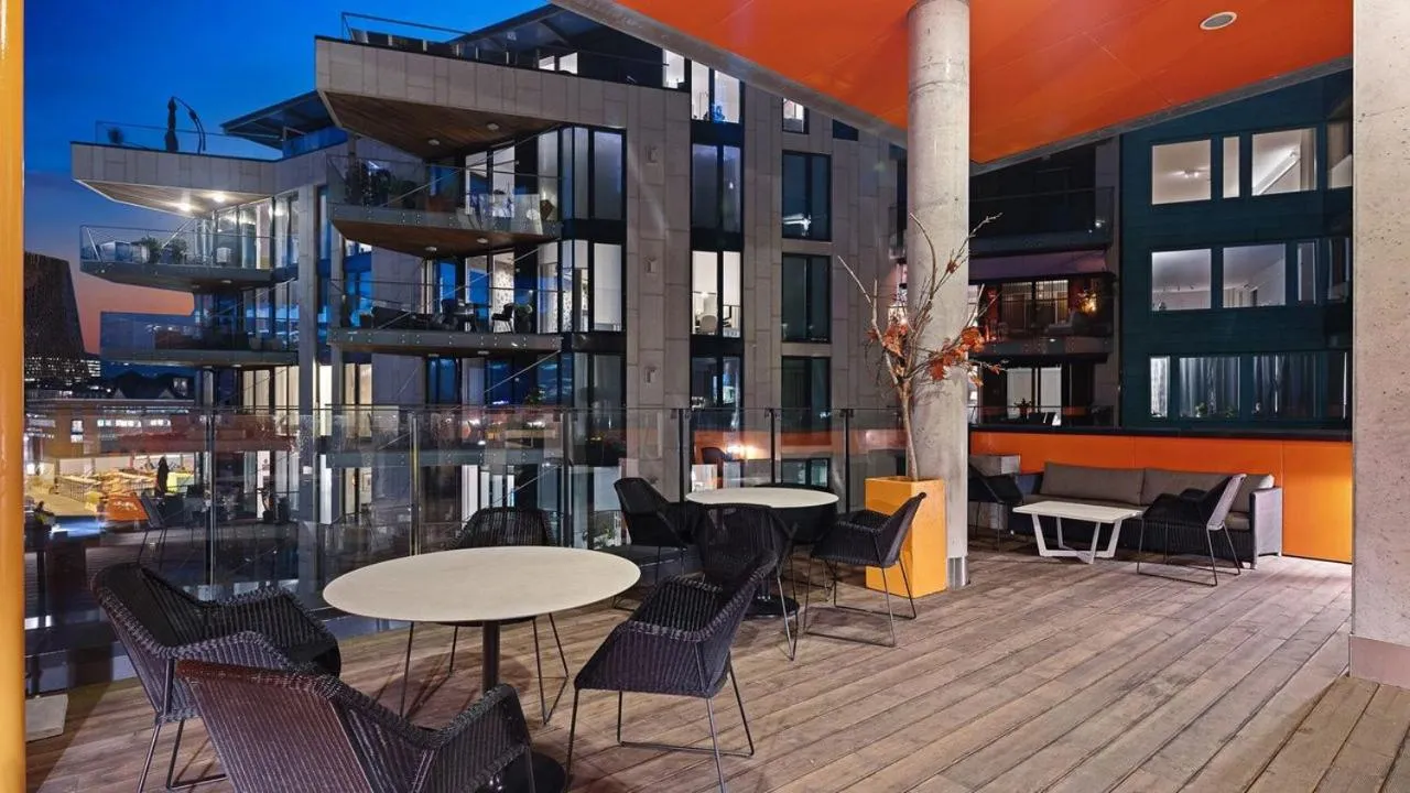Patio in Bright & exclusive 1BR in Prime Location, located on water in Oslo center with see view to Oslo fjord