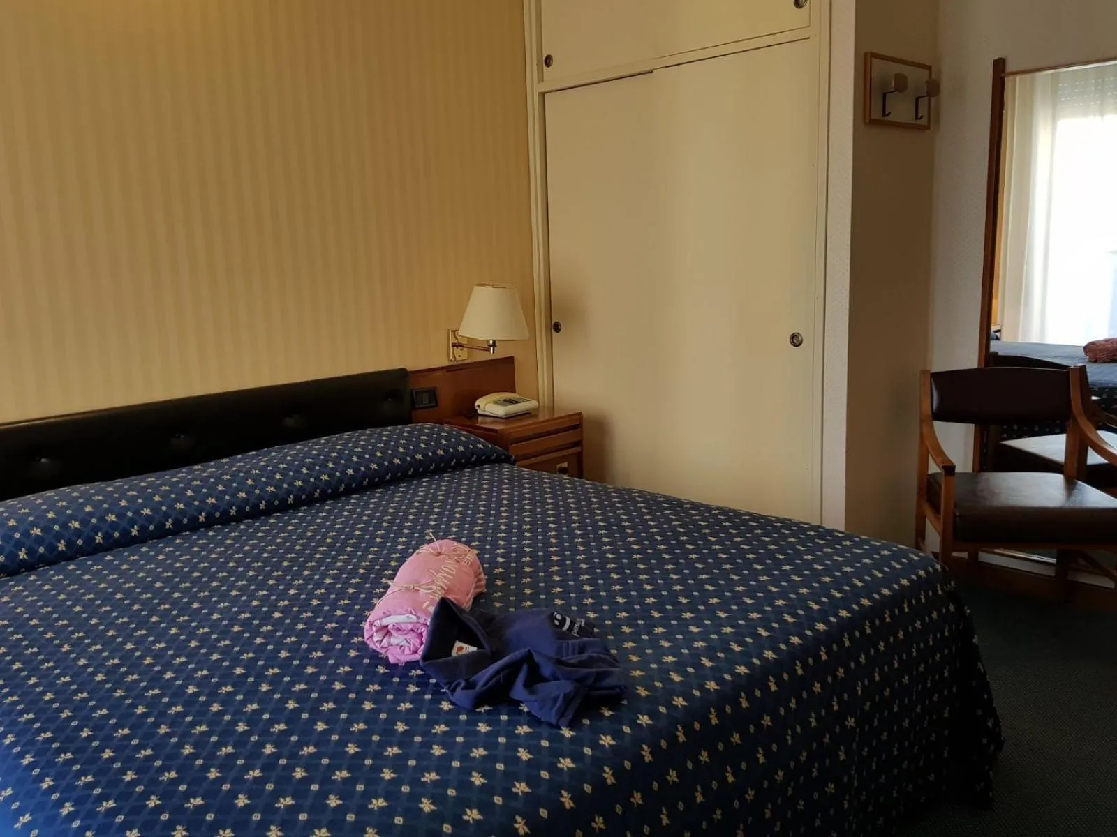 Bed in Hotel Esplanade