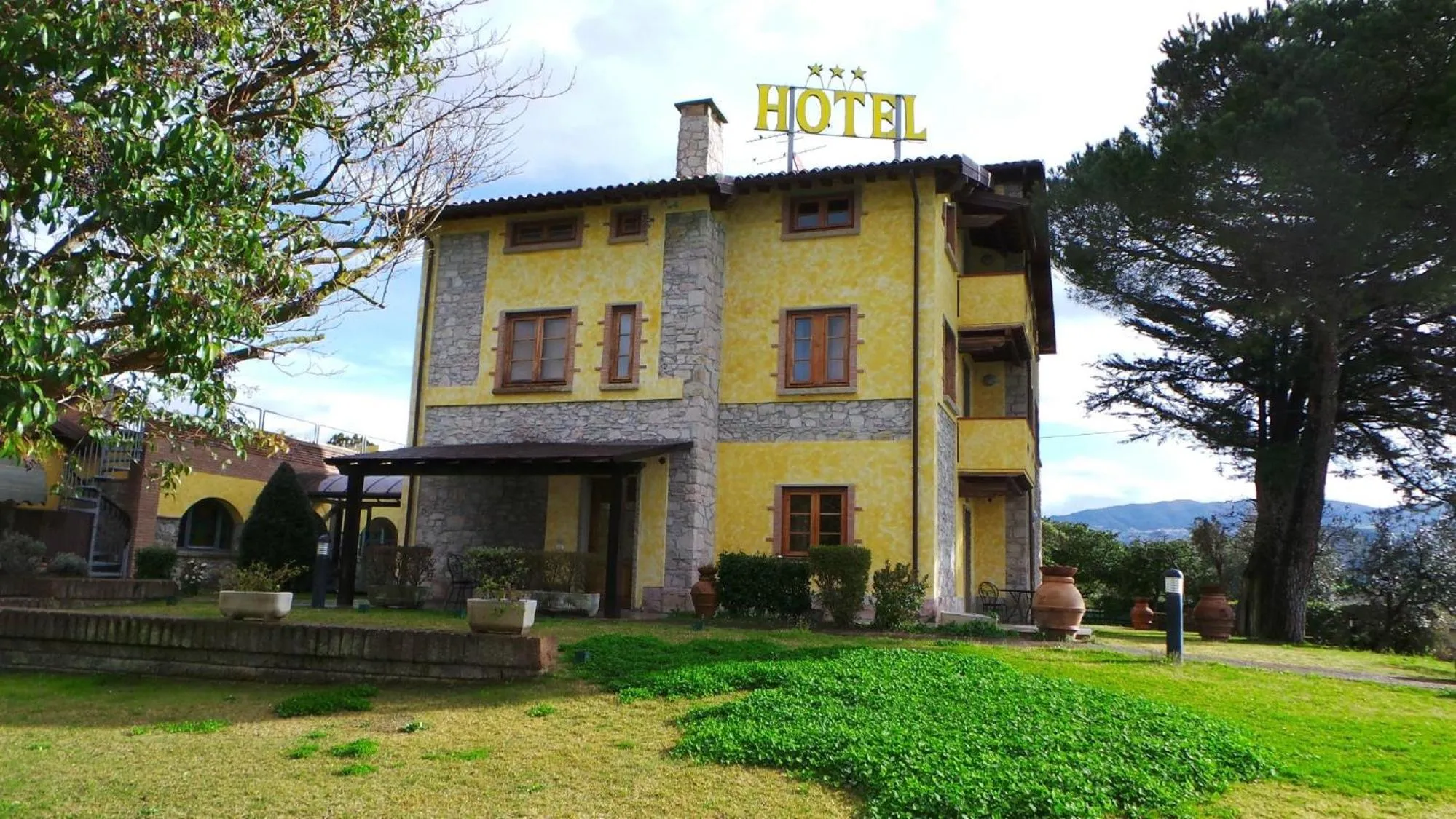 Property building in Tenuta La Lupa