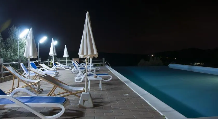 Swimming pool in Tenuta La Lupa