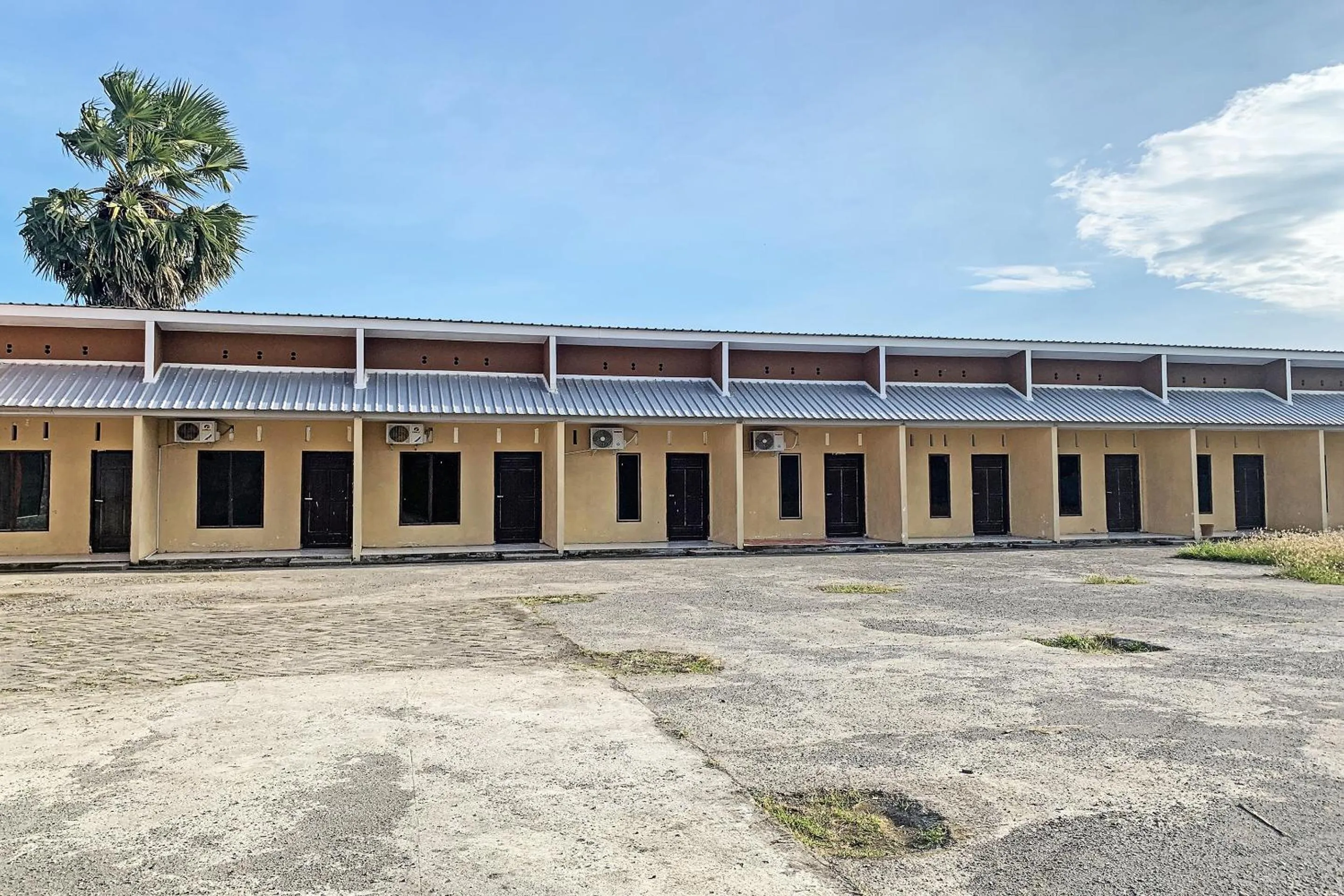 Lobby or reception in Hotel O Penginapan Radja Jeneponto