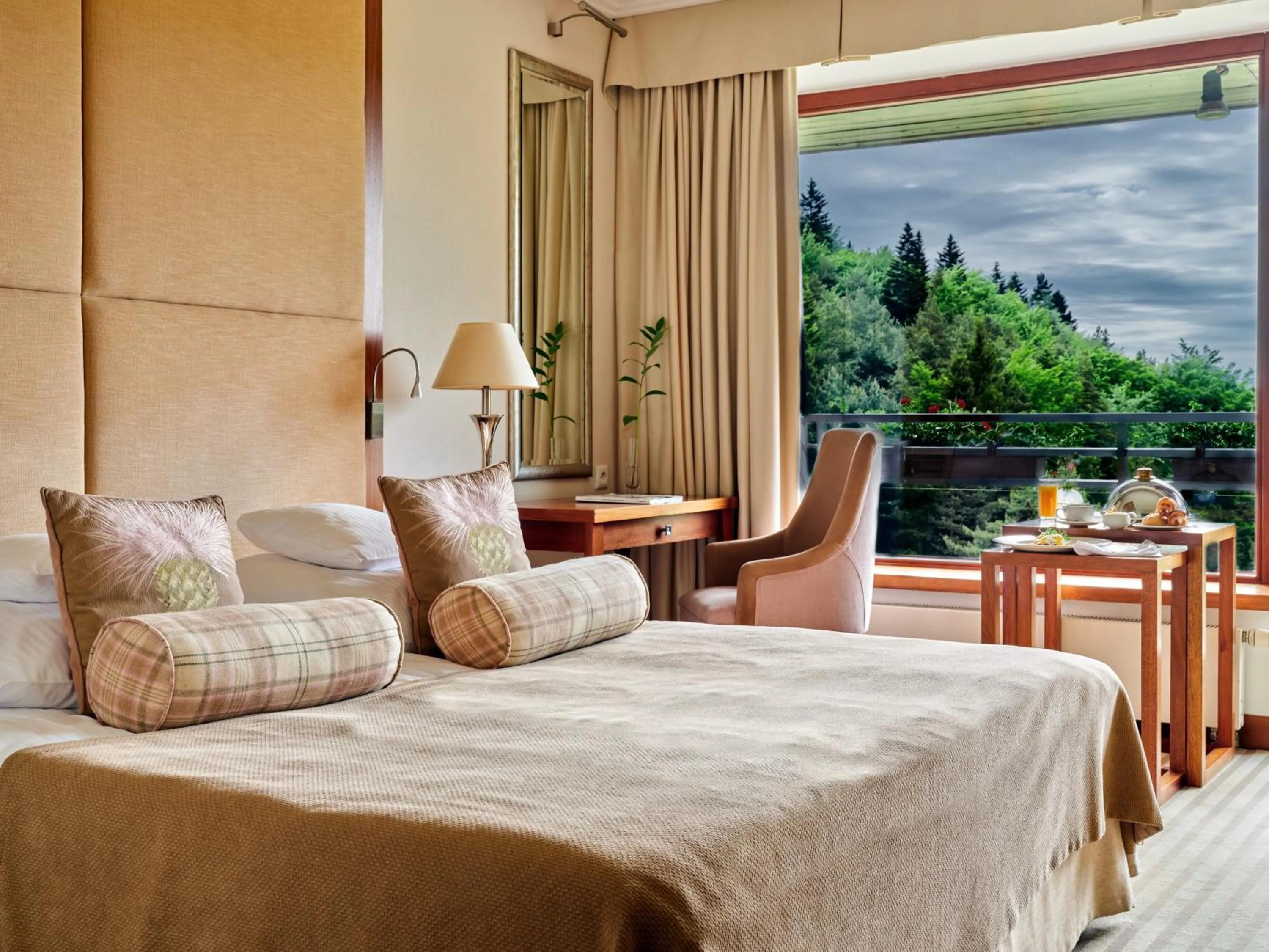 Bed in Hotel SPA Dr Irena Eris Krynica Zdrój