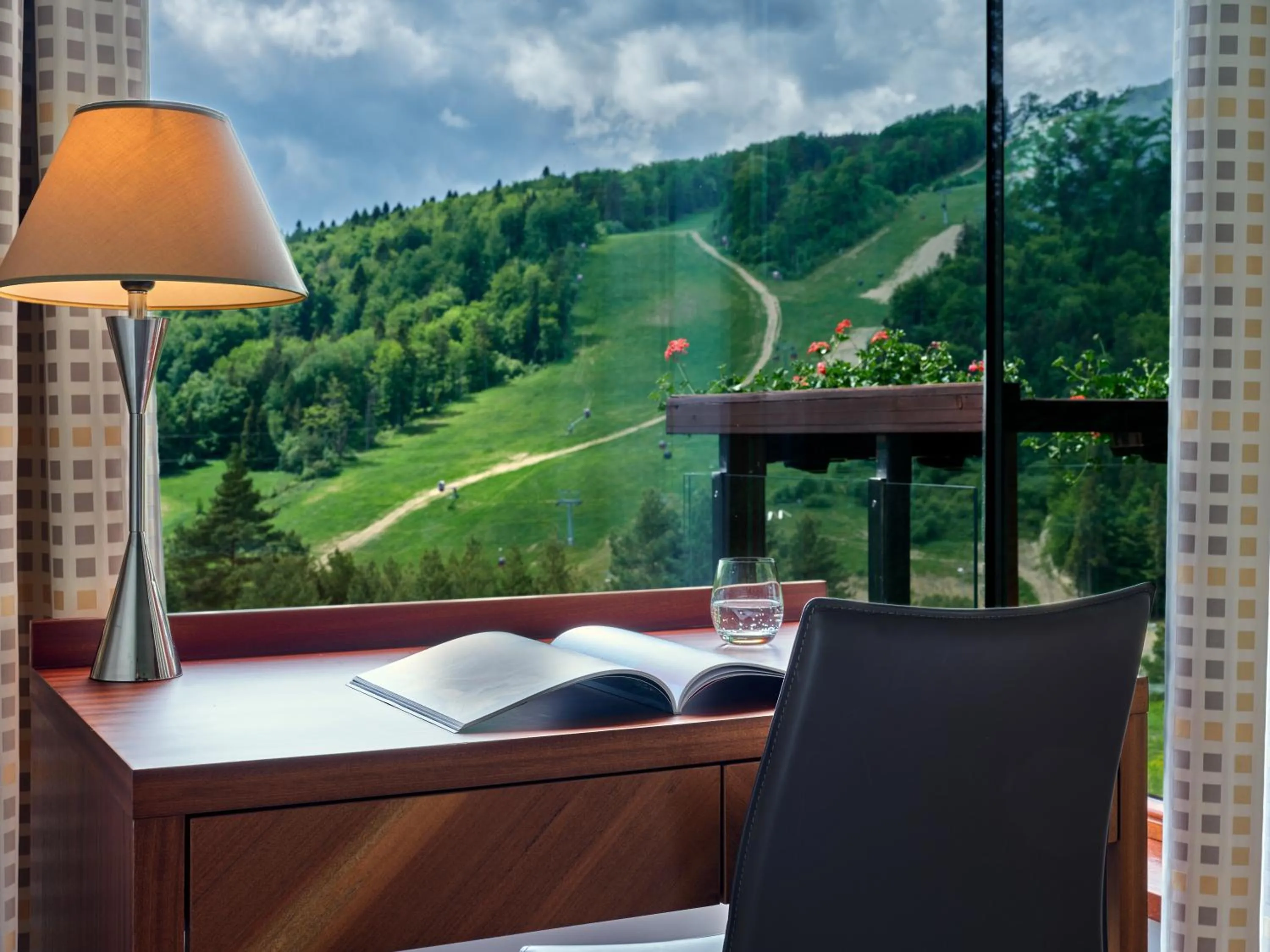 Mountain view in Hotel SPA Dr Irena Eris Krynica Zdrój