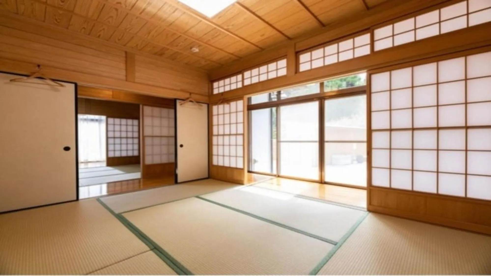 Photo of the whole room in YUFUIN O-YADO YUKI ONSEN