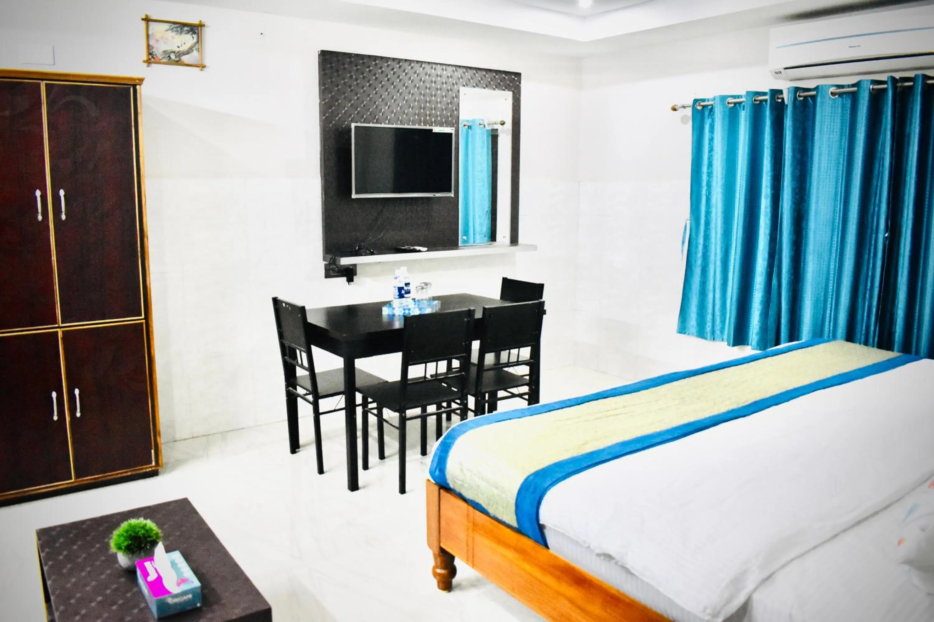 Diving in Hotel Unique Stays