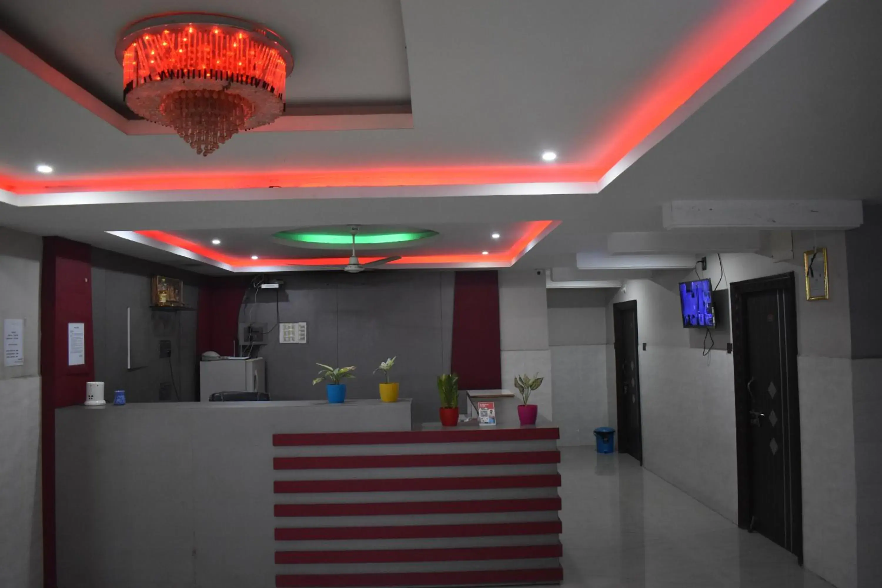 Property building in Hotel Unique Stays Property building in Hotel Unique Stays