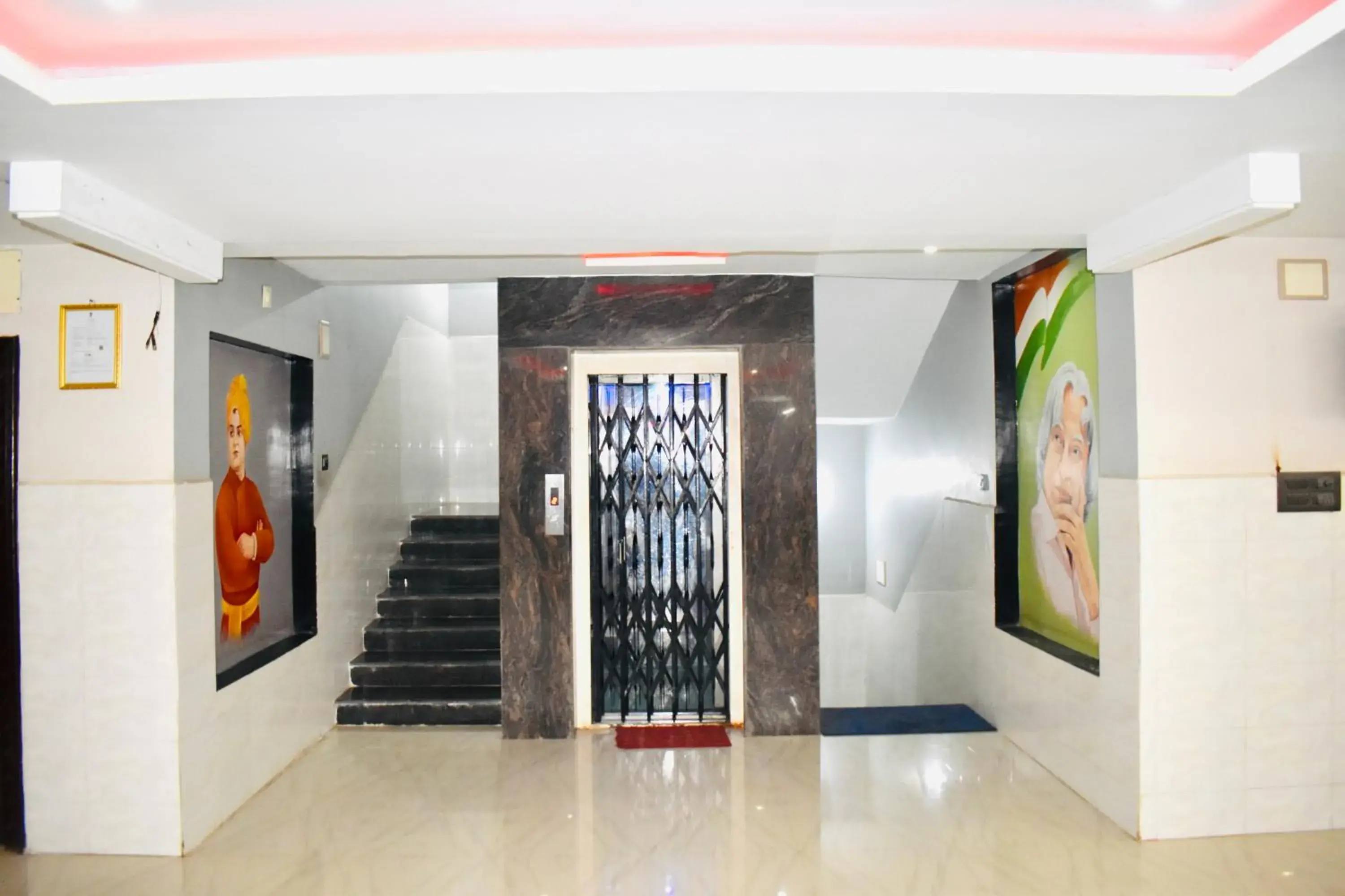 Property building in Hotel Unique Stays Property building in Hotel Unique Stays