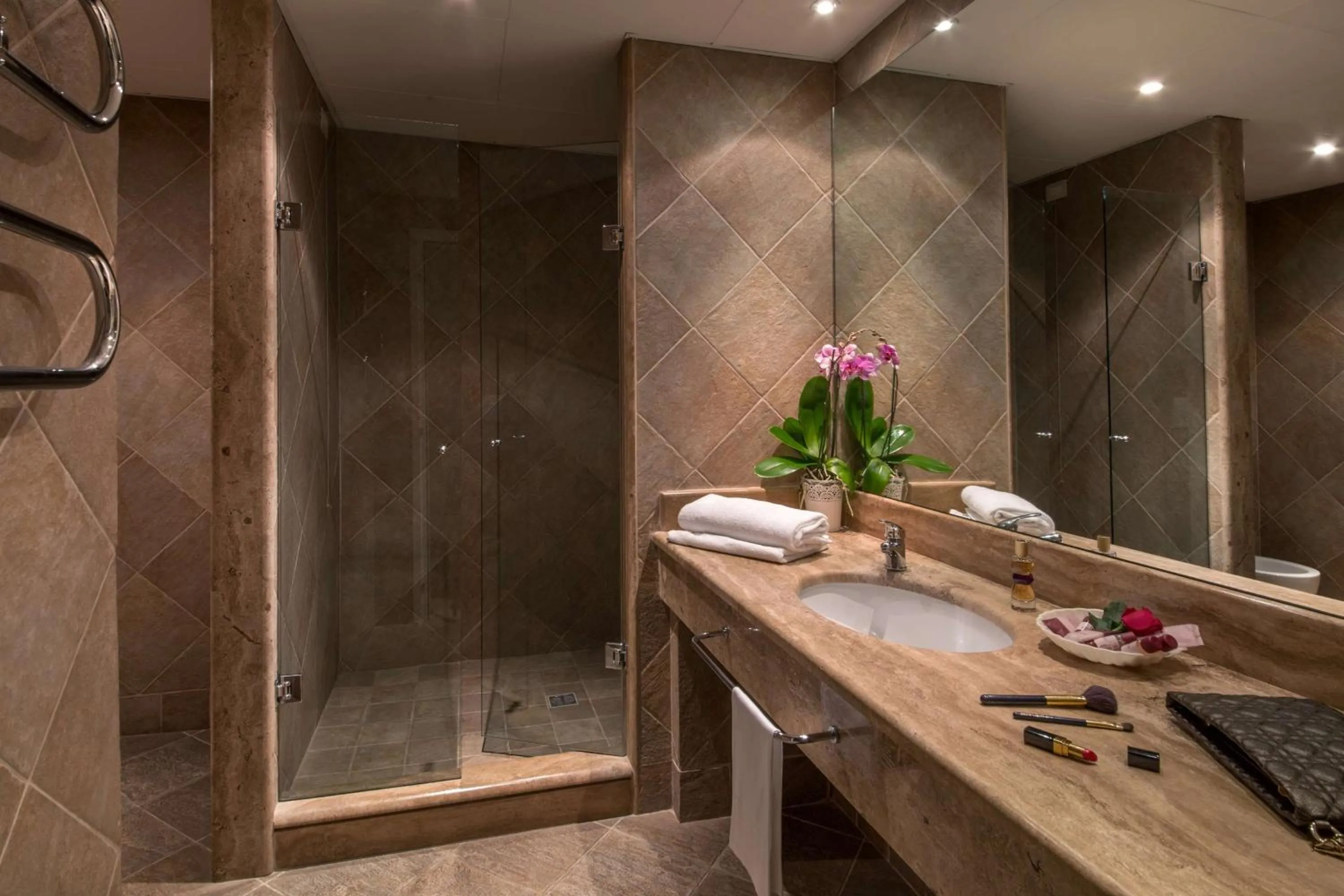 Shower in Best Western Park Hotel Roma Nord