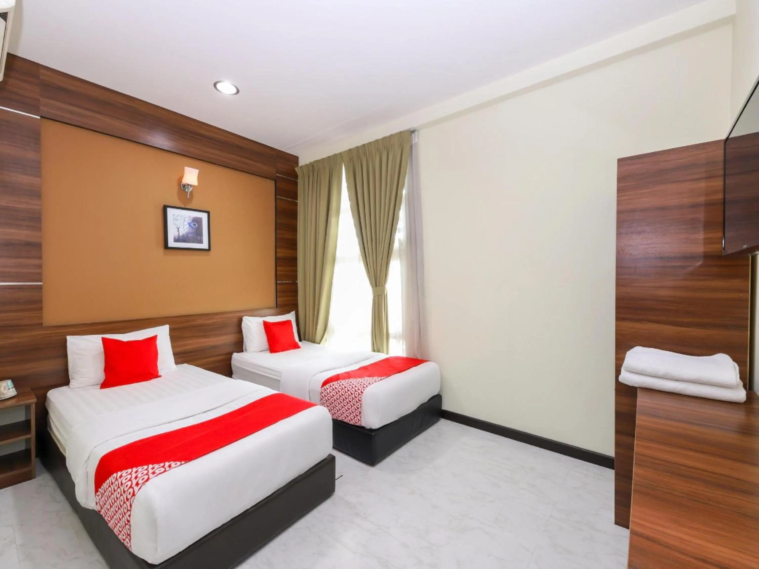 Photo of the whole room, Bed in Super OYO Capital O 812 Hotel SMC Seksyen 13