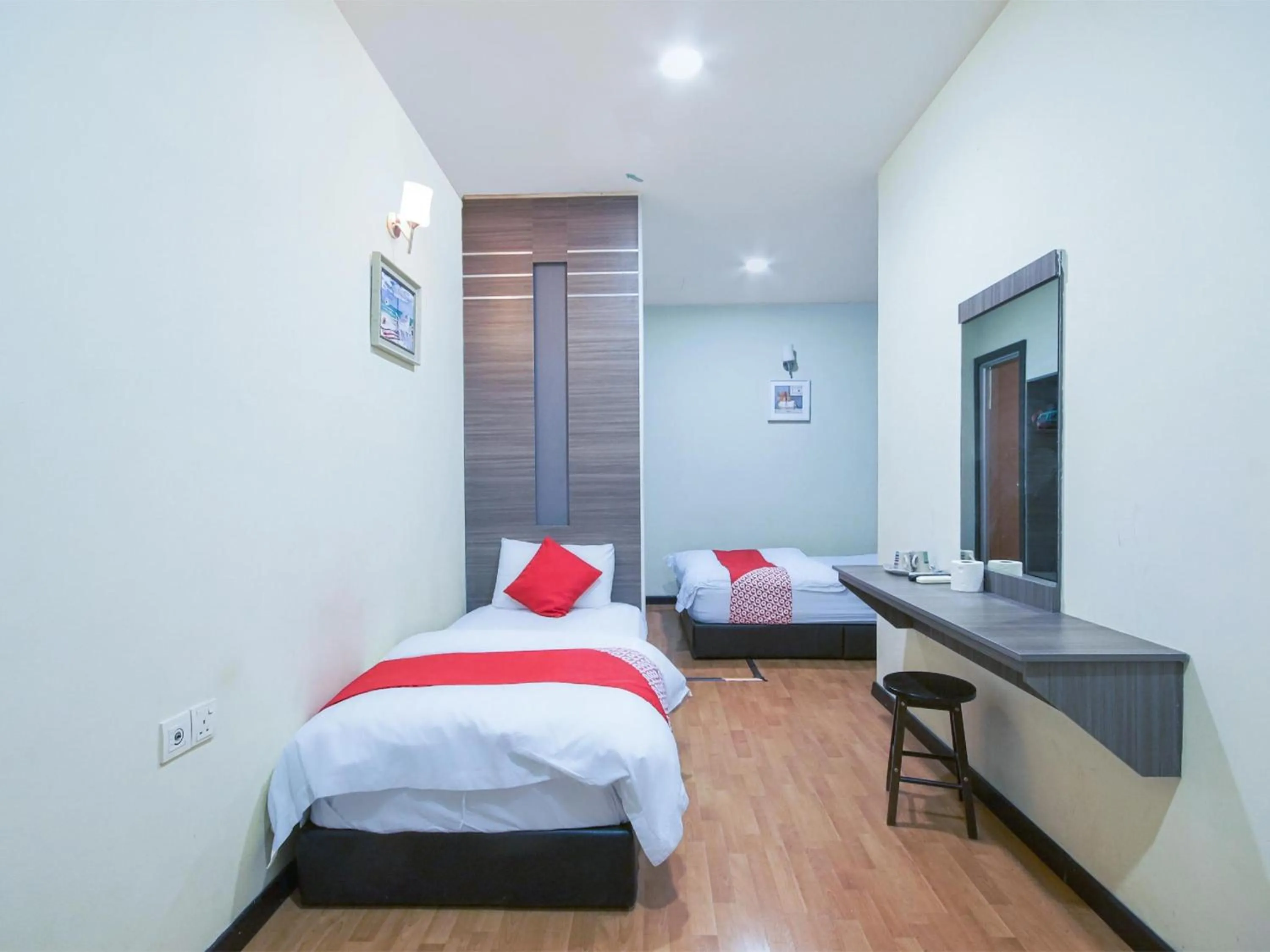 Photo of the whole room, Bed in Capital O 812 Hotel SMC Seksyen 13