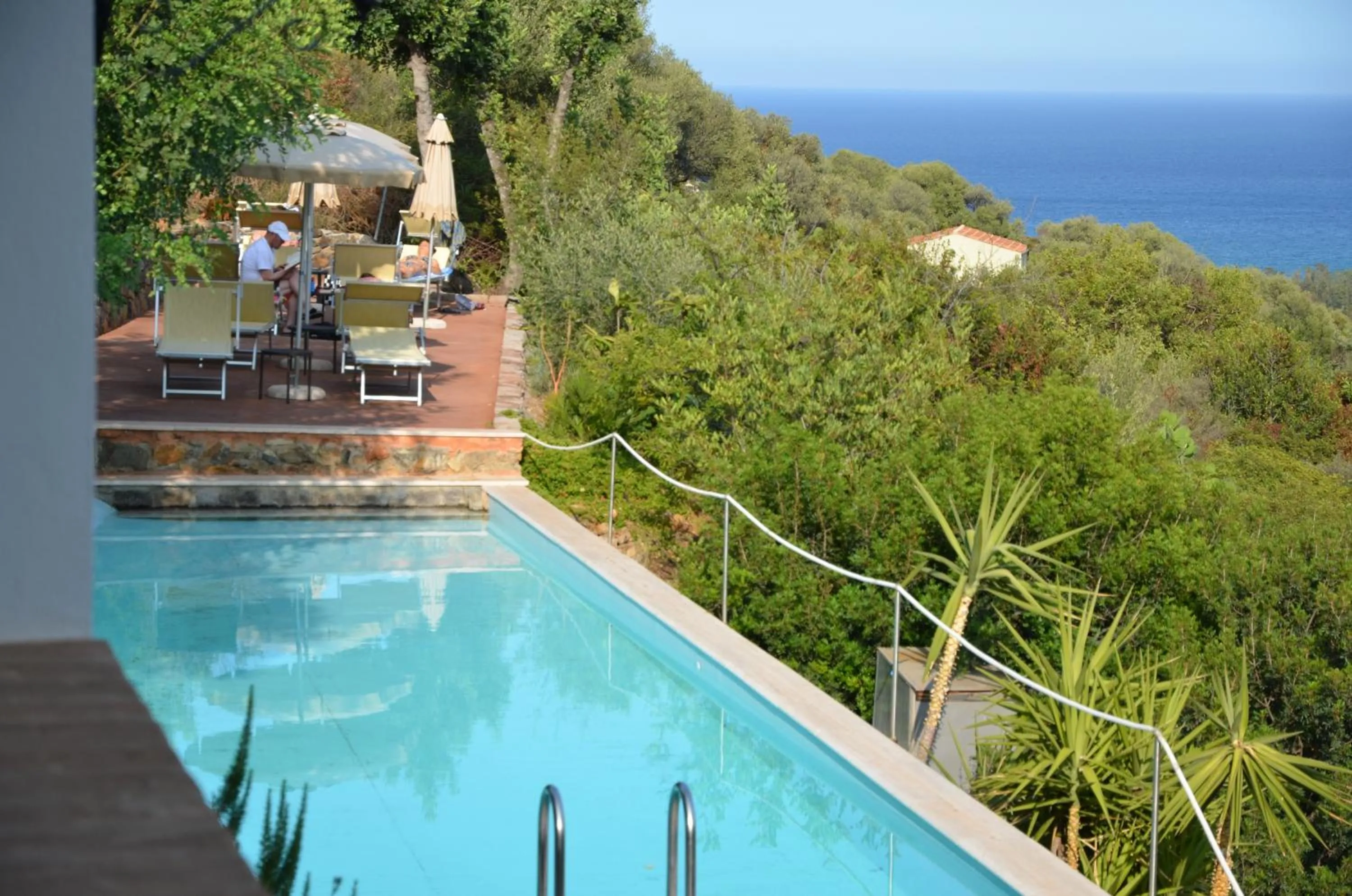 Pool view in Hotel Rio Molas