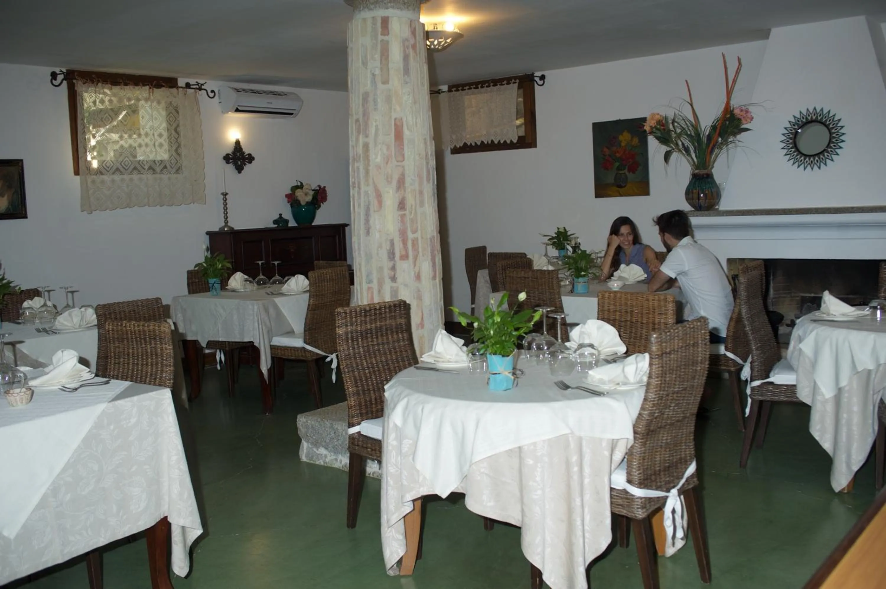 Food and drinks in Hotel Rio Molas