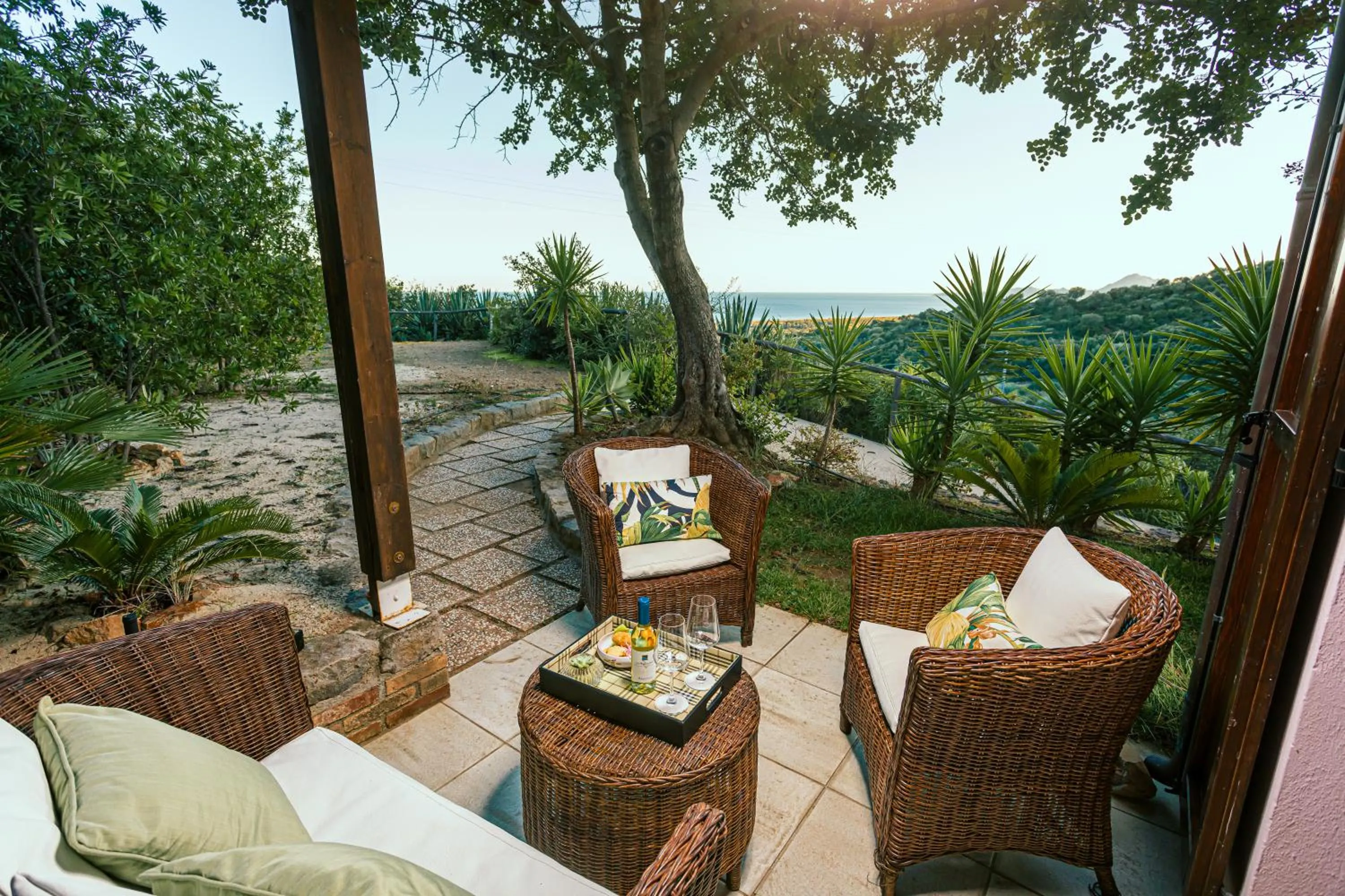 Patio in Hotel Rio Molas