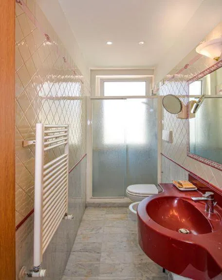 Bathroom in Hotel Bracciotti