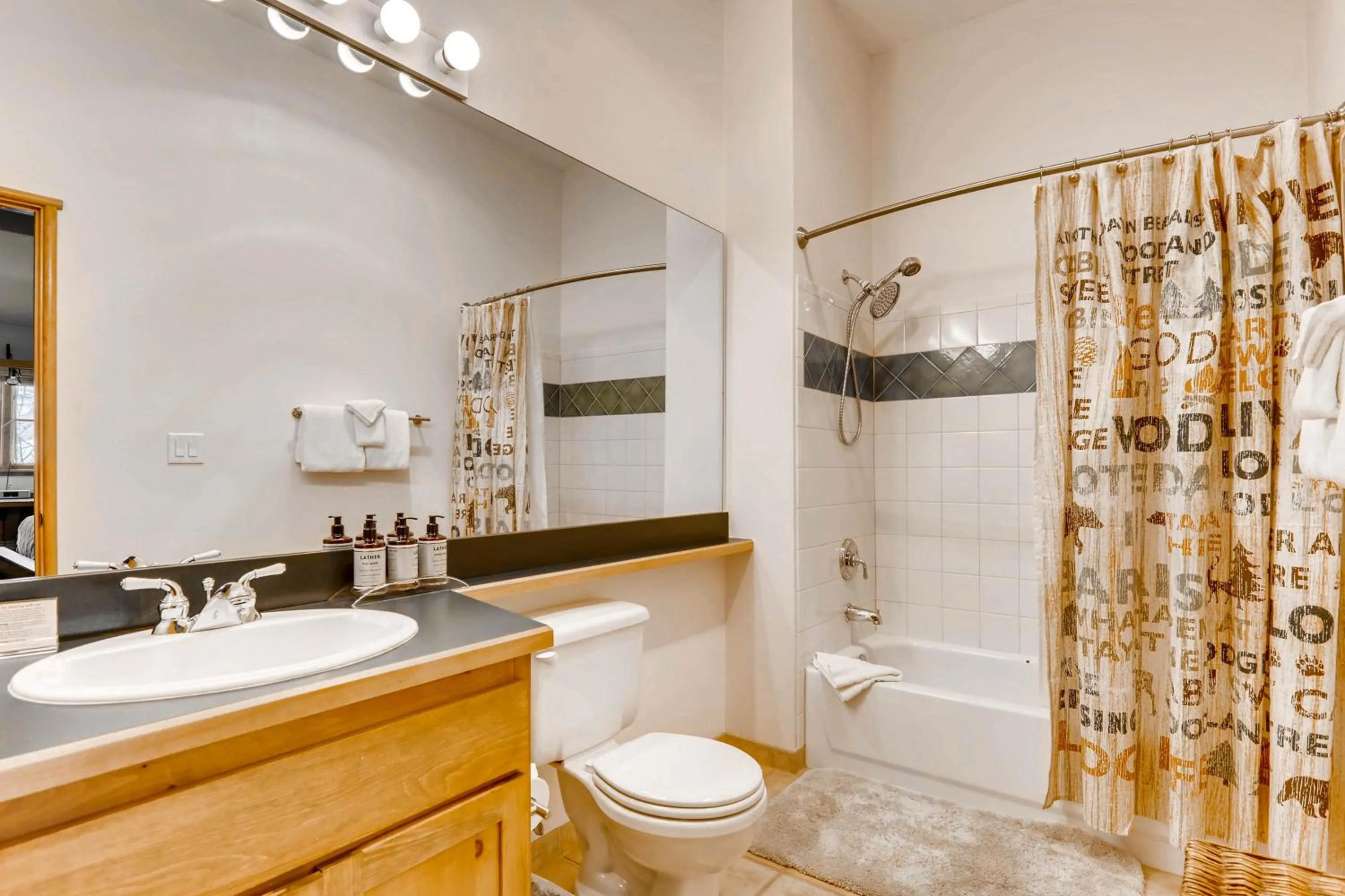 Bathroom in Jackpine & Black Bear Condos by Vail Resorts