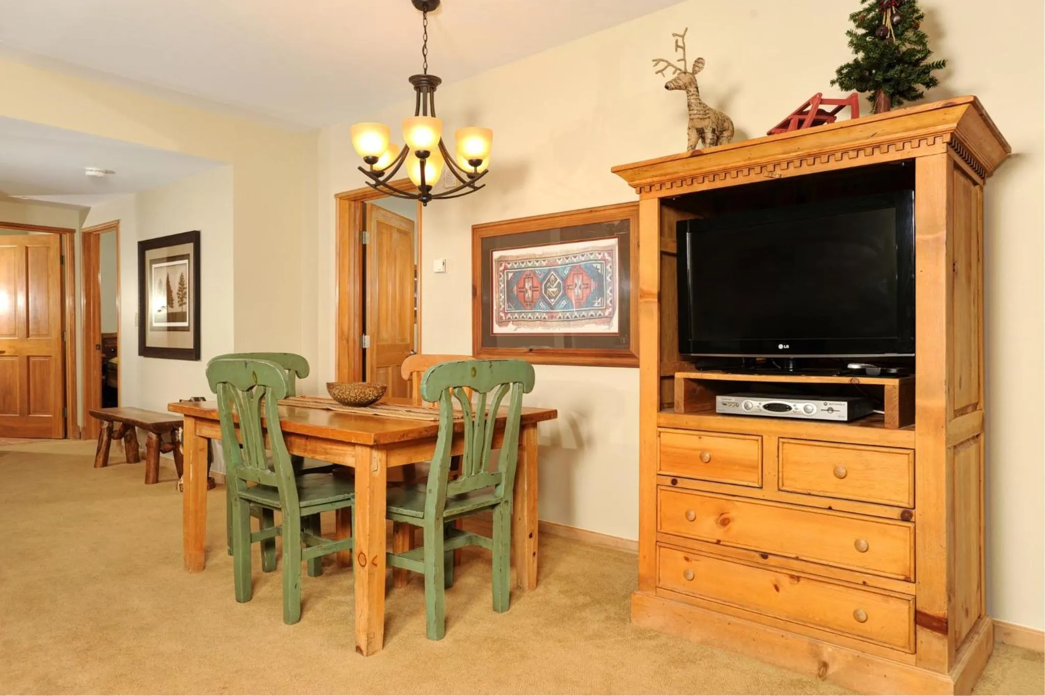 Food and drinks in Jackpine & Black Bear Condos by Vail Resorts