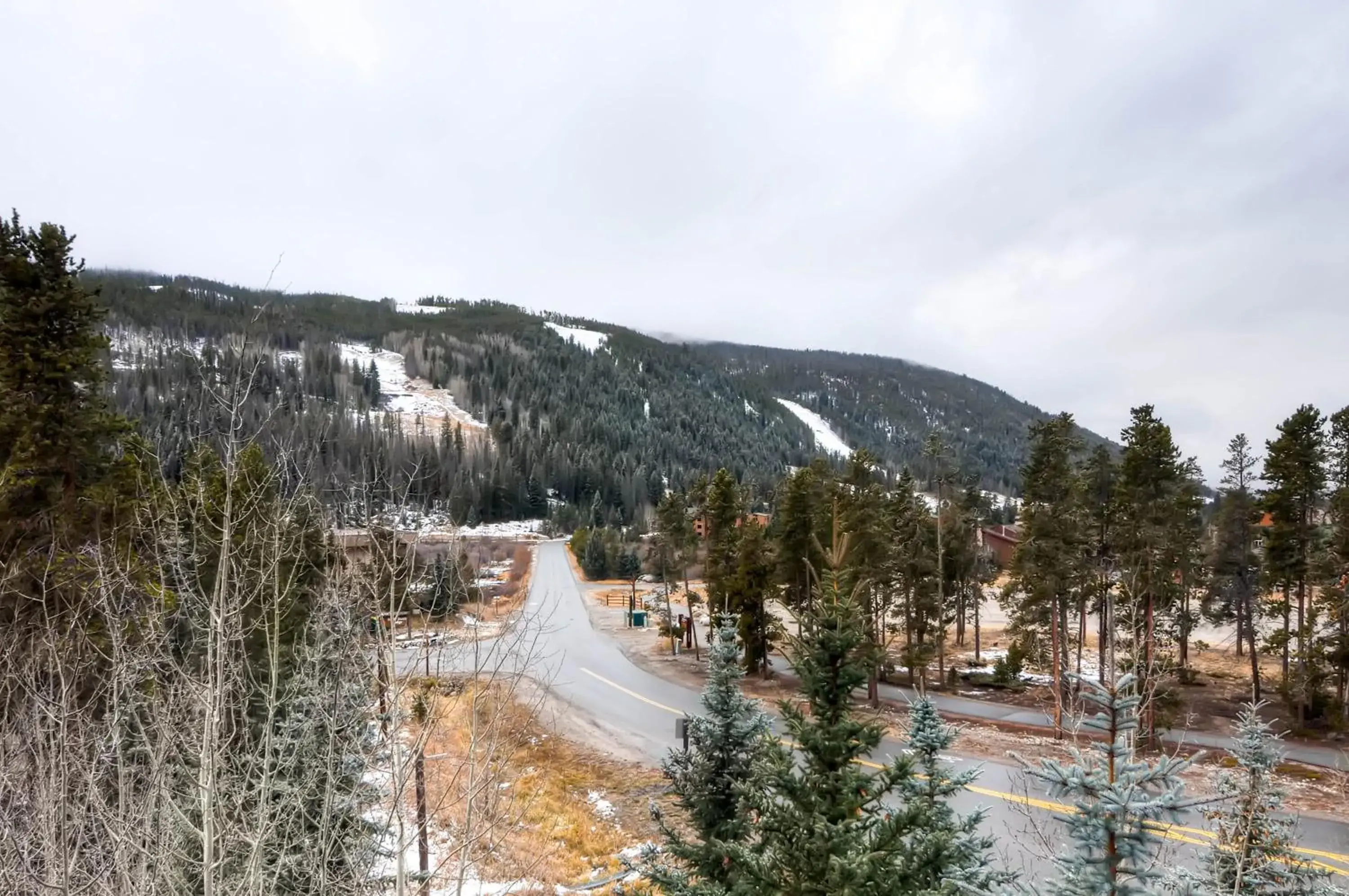 Property building in Expedition Station Condos by Vail Resorts Property building in Expedition Station Condos by Vail Resorts