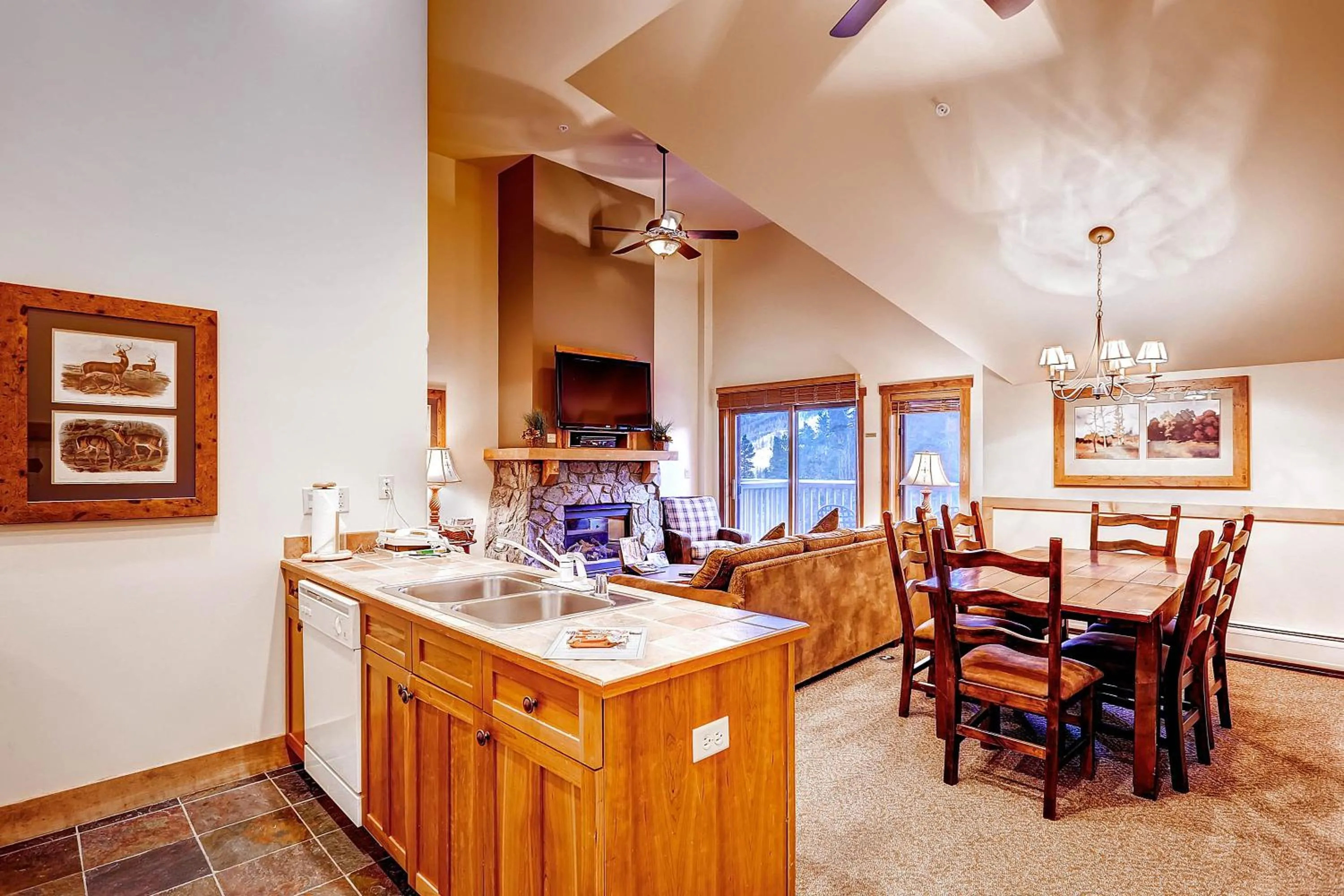 Living room in Red Hawk, A Vail Resorts Property