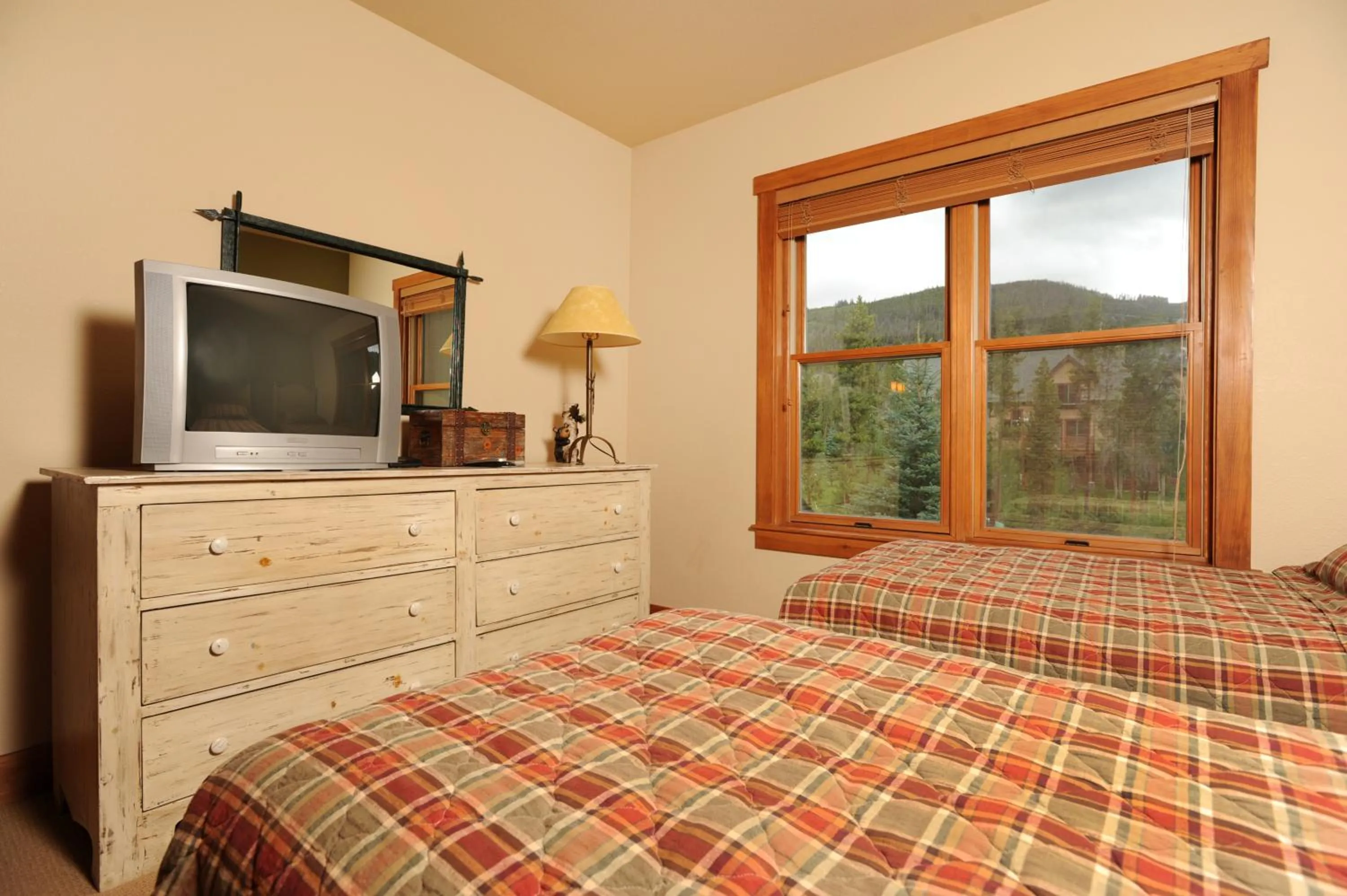 Bed in Red Hawk, A Vail Resorts Property