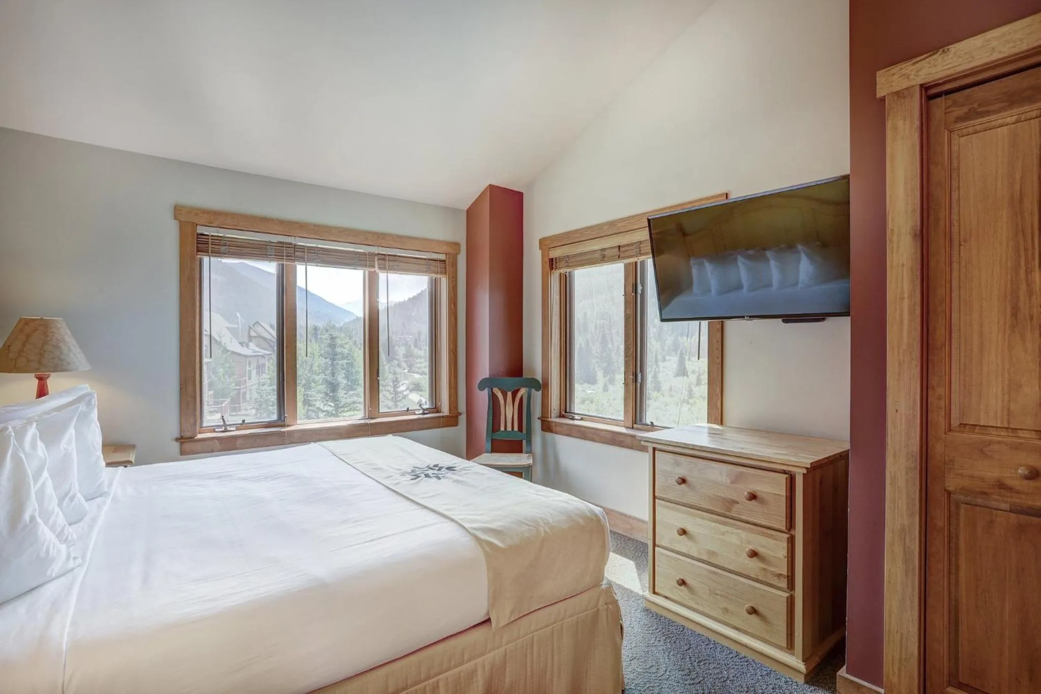 Bedroom, Bed in Red Hawk, A Vail Resorts Property