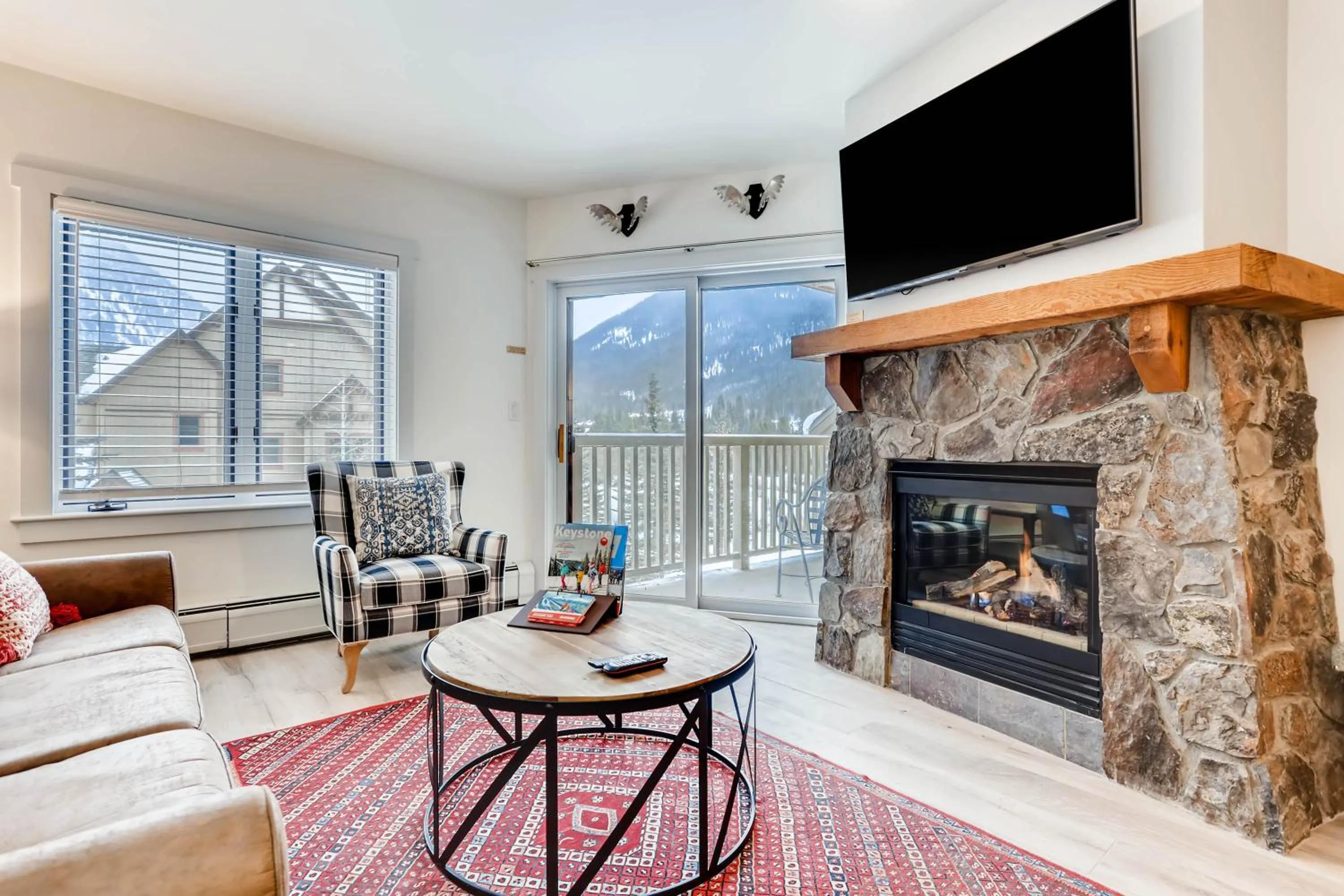 Living room in Red Hawk, A Vail Resorts Property
