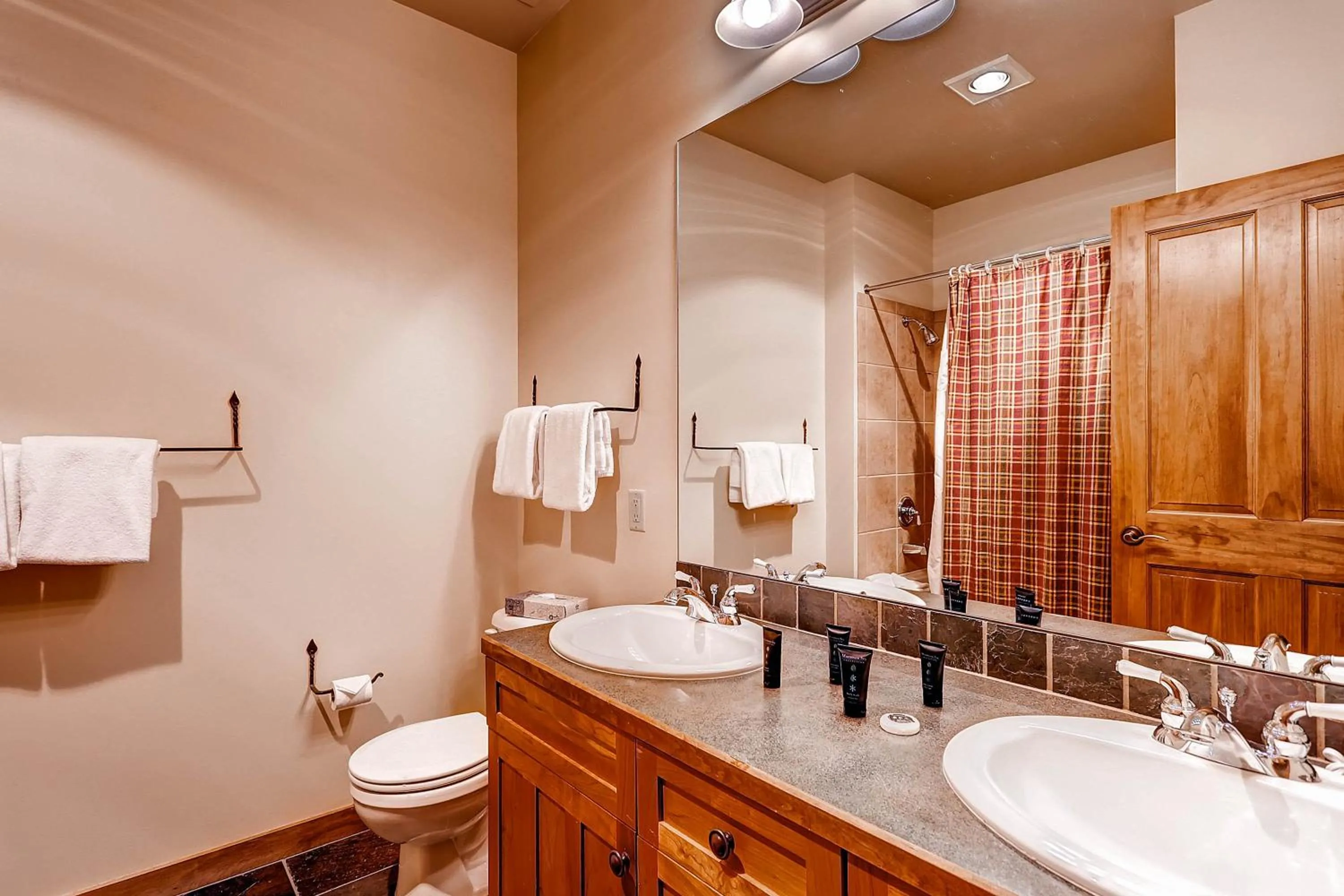 Bathroom in Red Hawk, A Vail Resorts Property