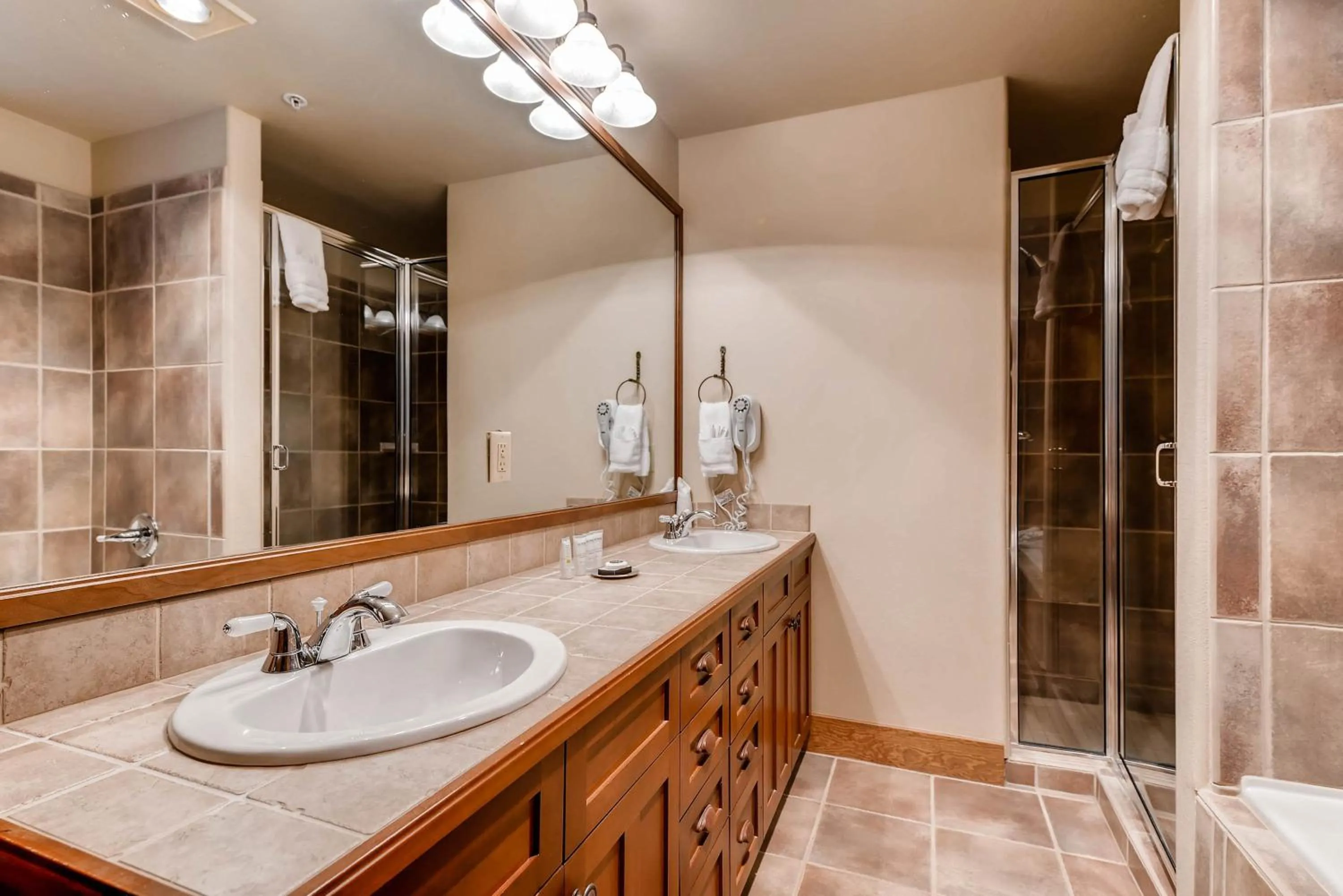 Bathroom in Red Hawk, A Vail Resorts Property