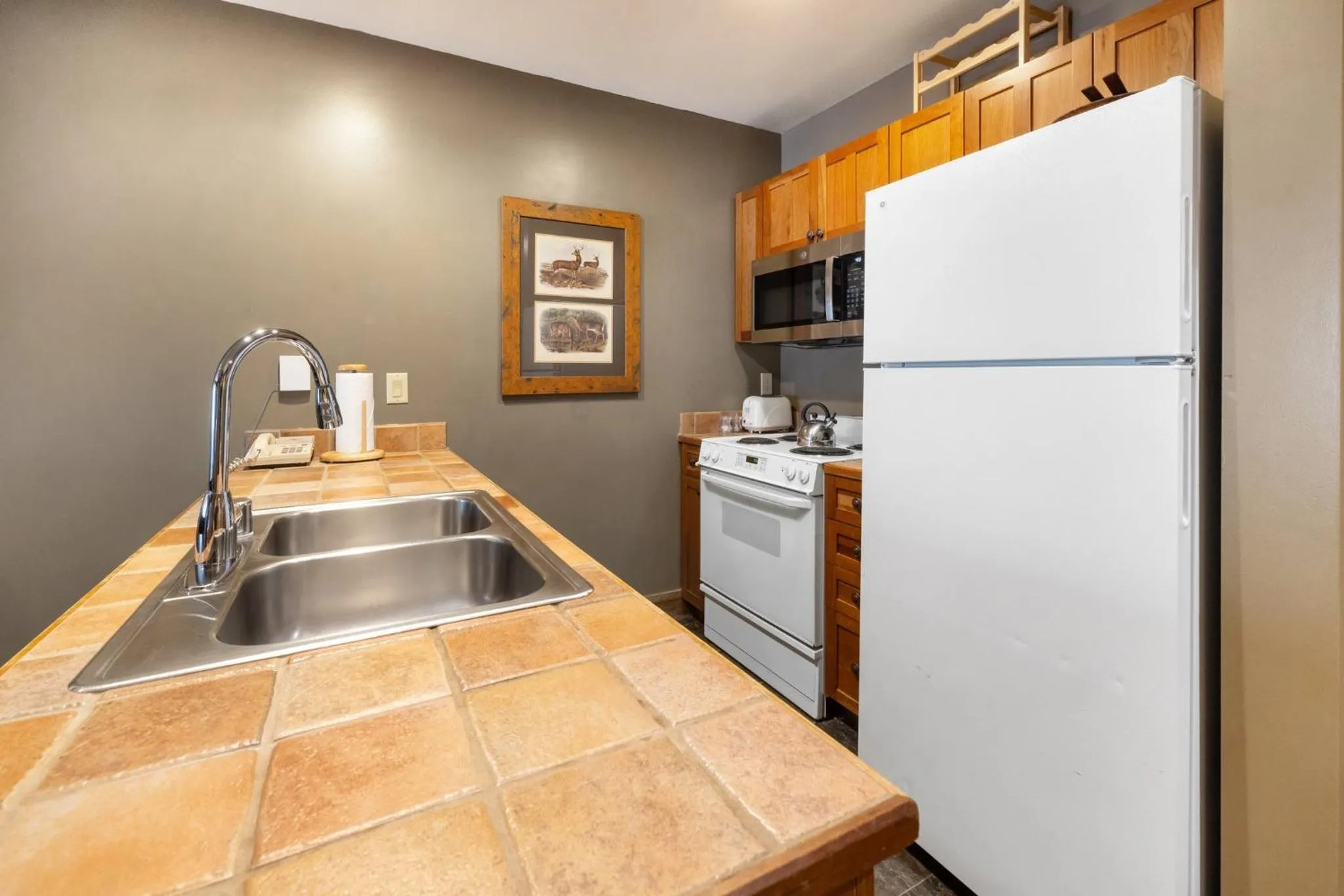 Communal kitchen in Red Hawk, A Vail Resorts Property