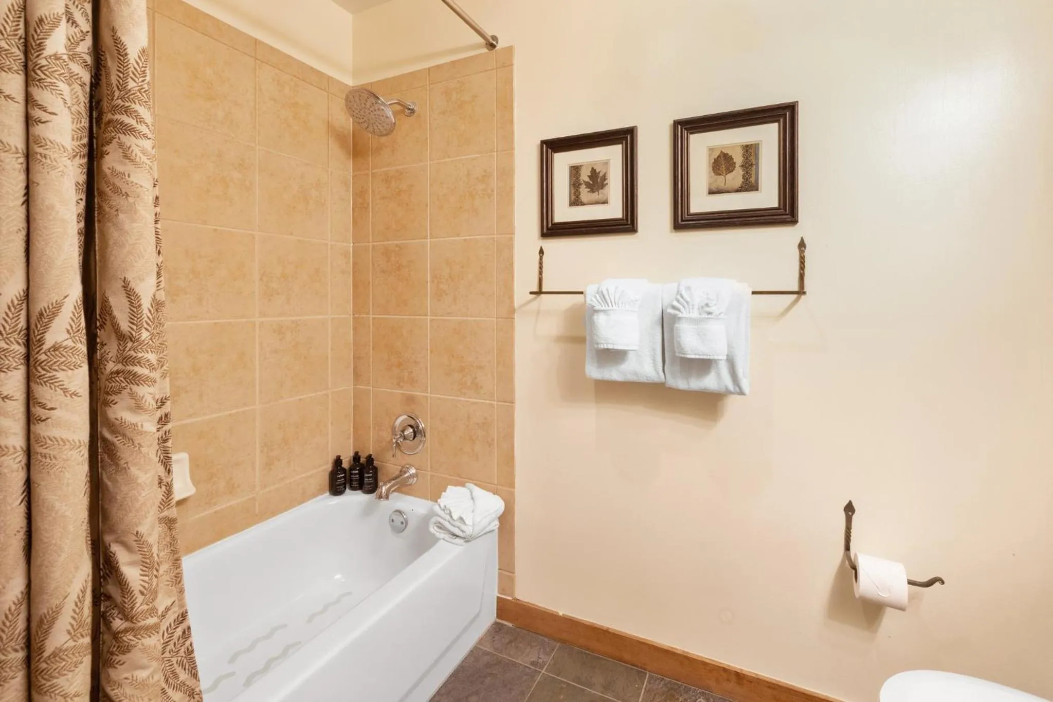 Bathroom in Red Hawk, A Vail Resorts Property